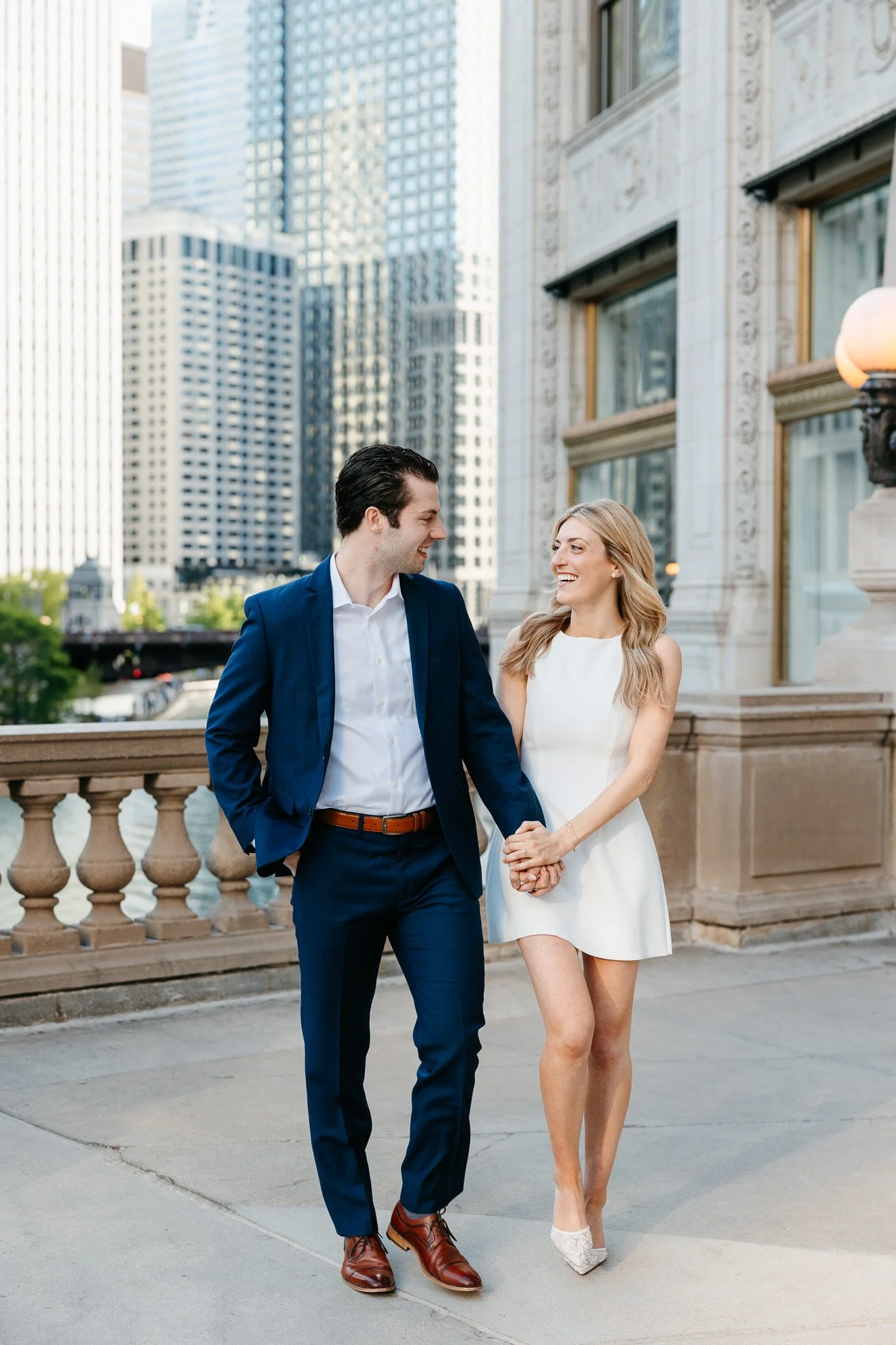 wrigley building chicago engagement photos