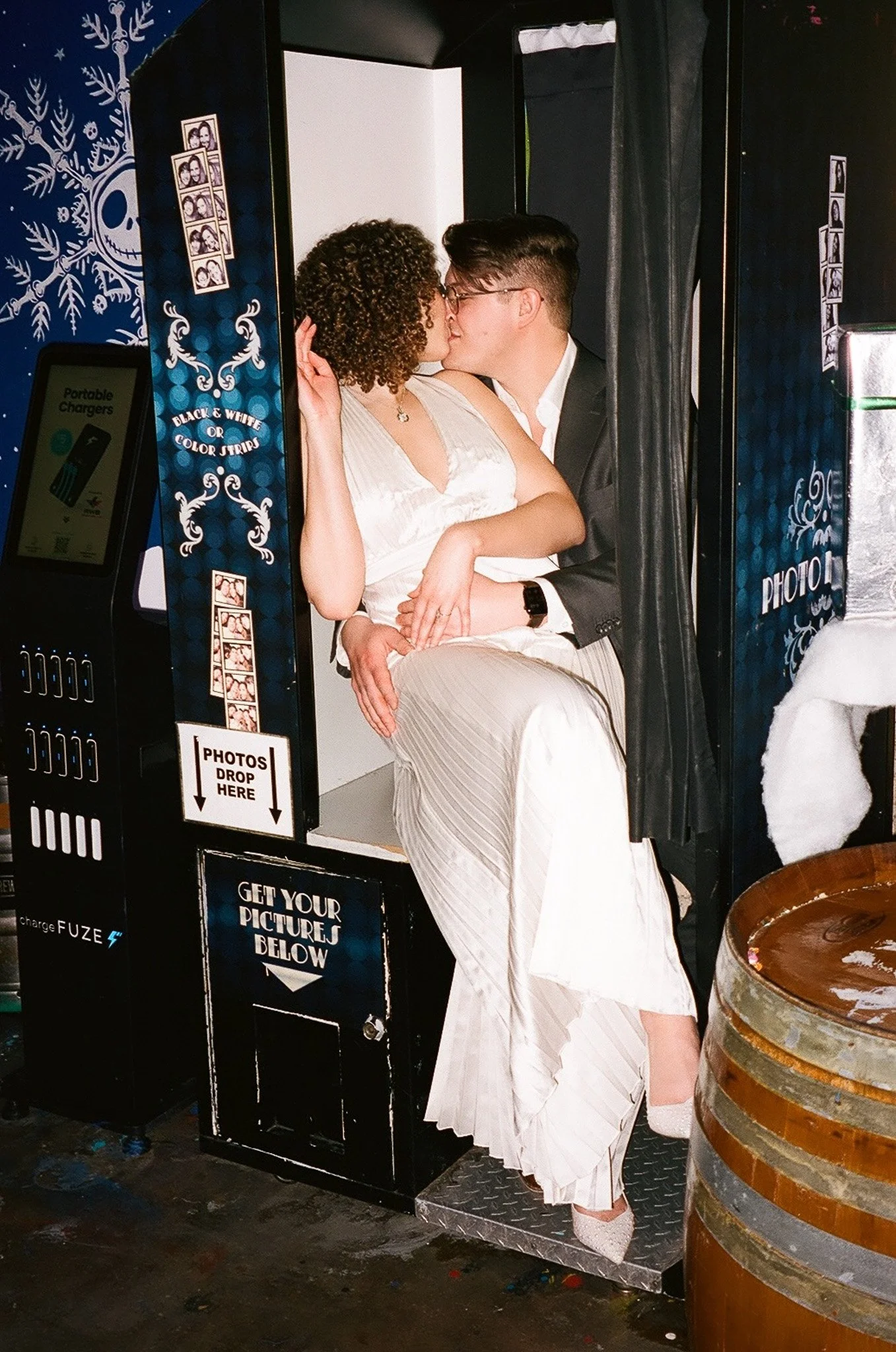 film photobooth couple 