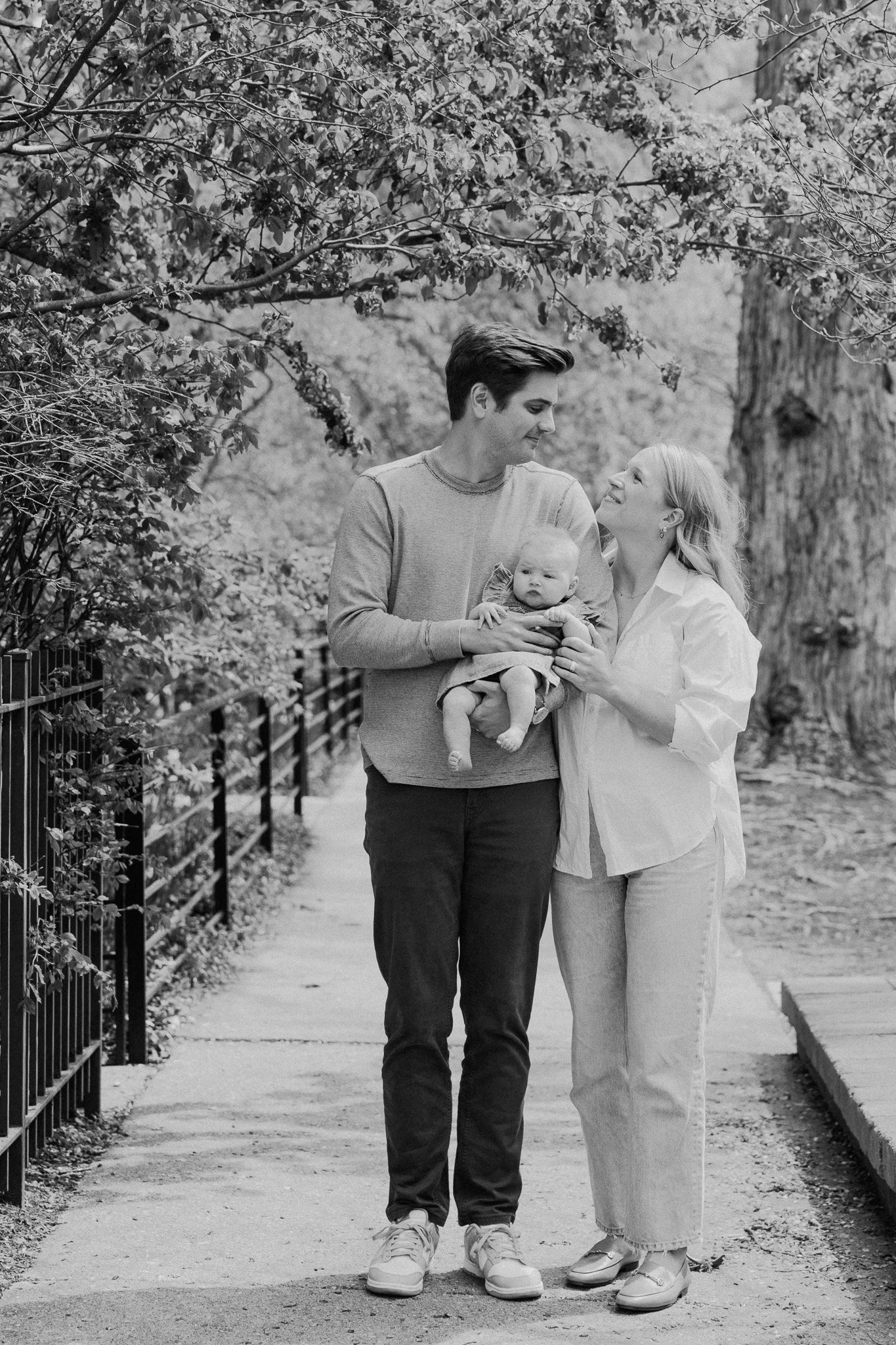 candid film style chicago family photos in neighborhood