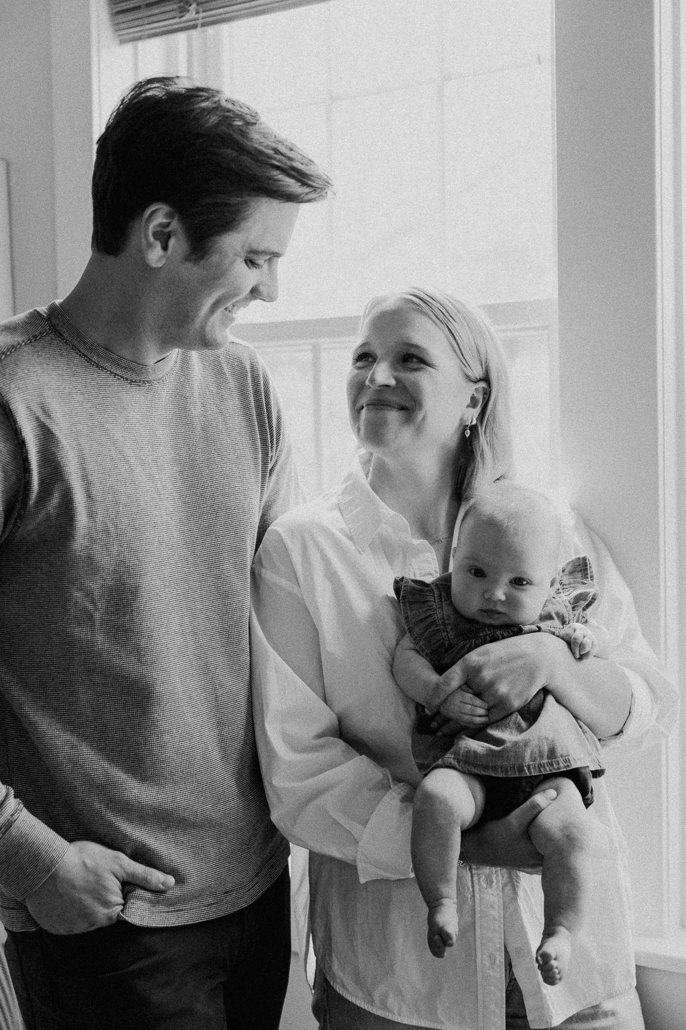 candid film style chicago family photos