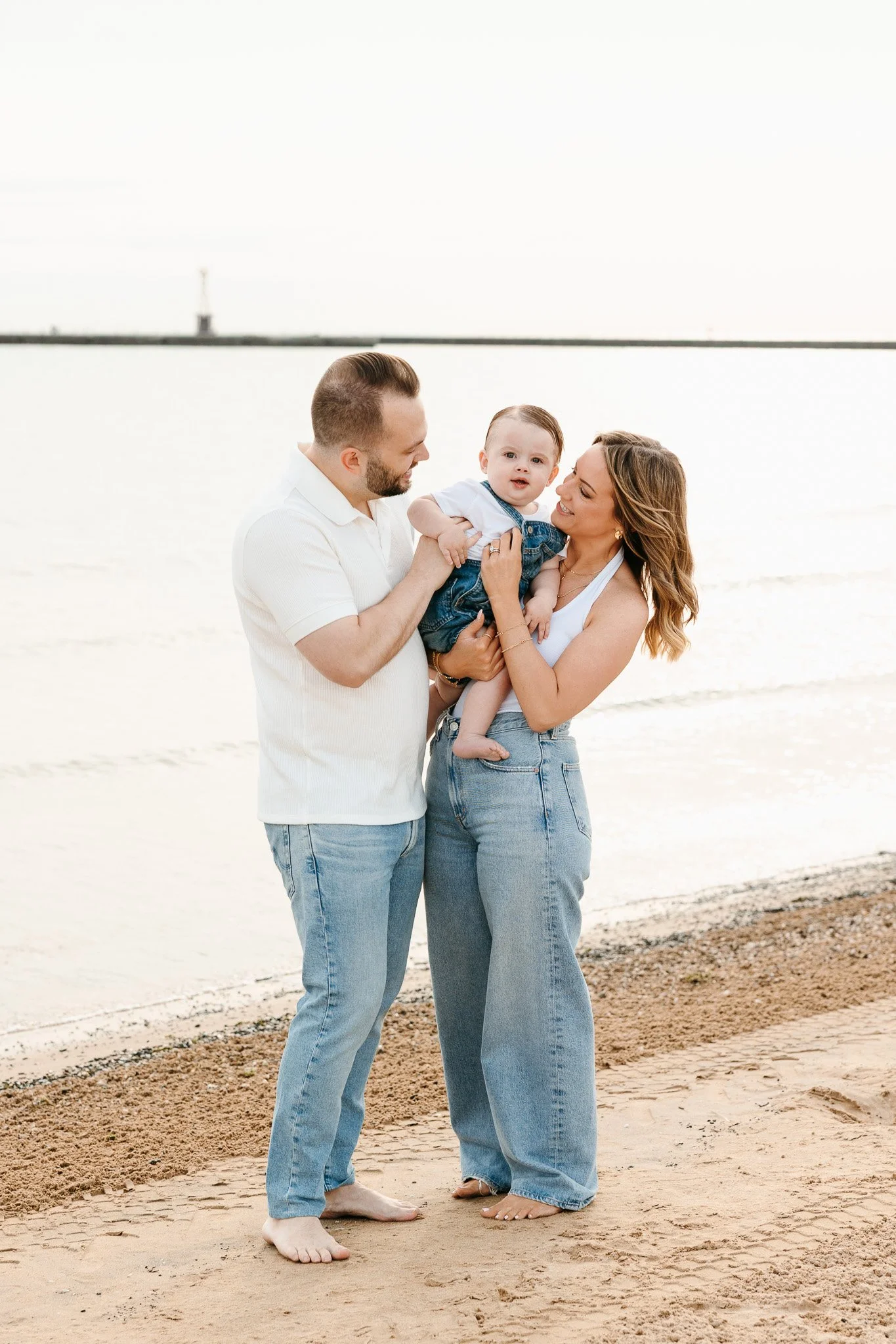 chicago-beach-family-photos-14.JPG