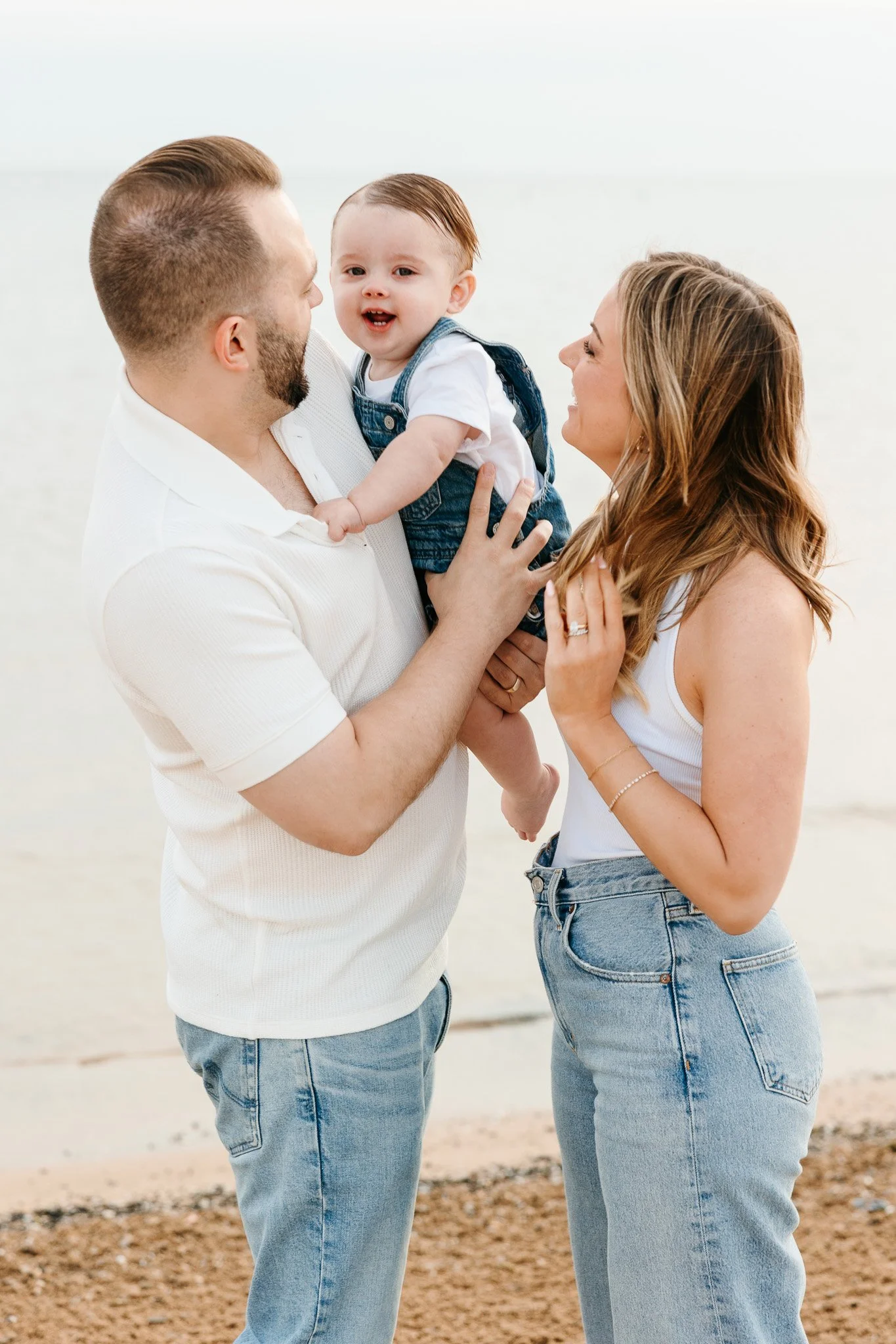 chicago-beach-family-photos-2.JPG