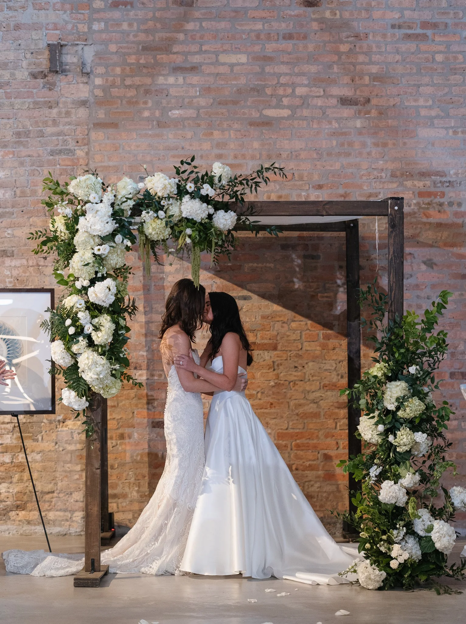 brides first kiss