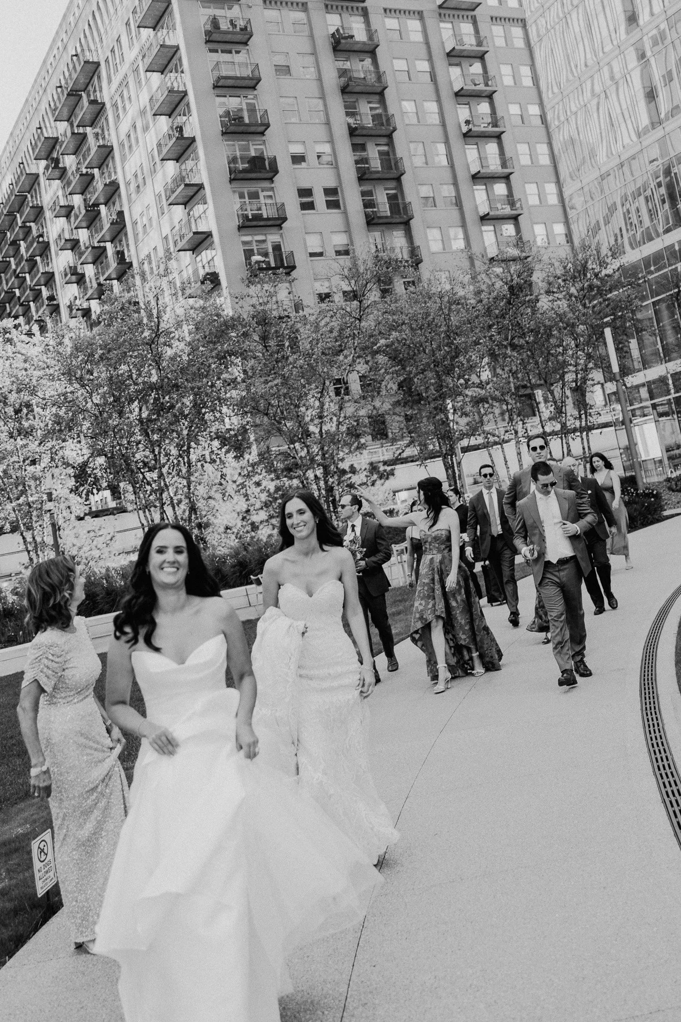 candid wedding family