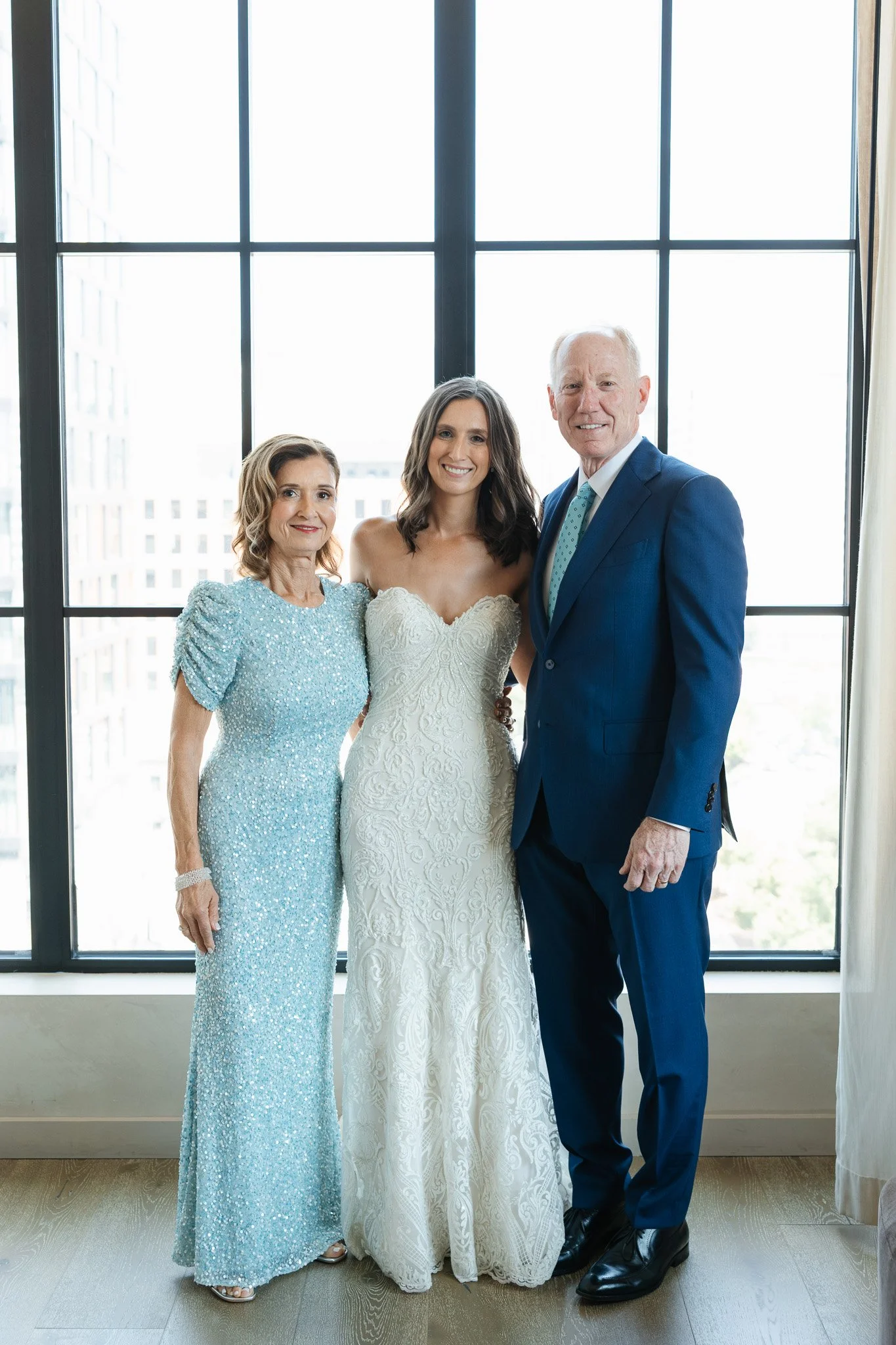 bride and parents