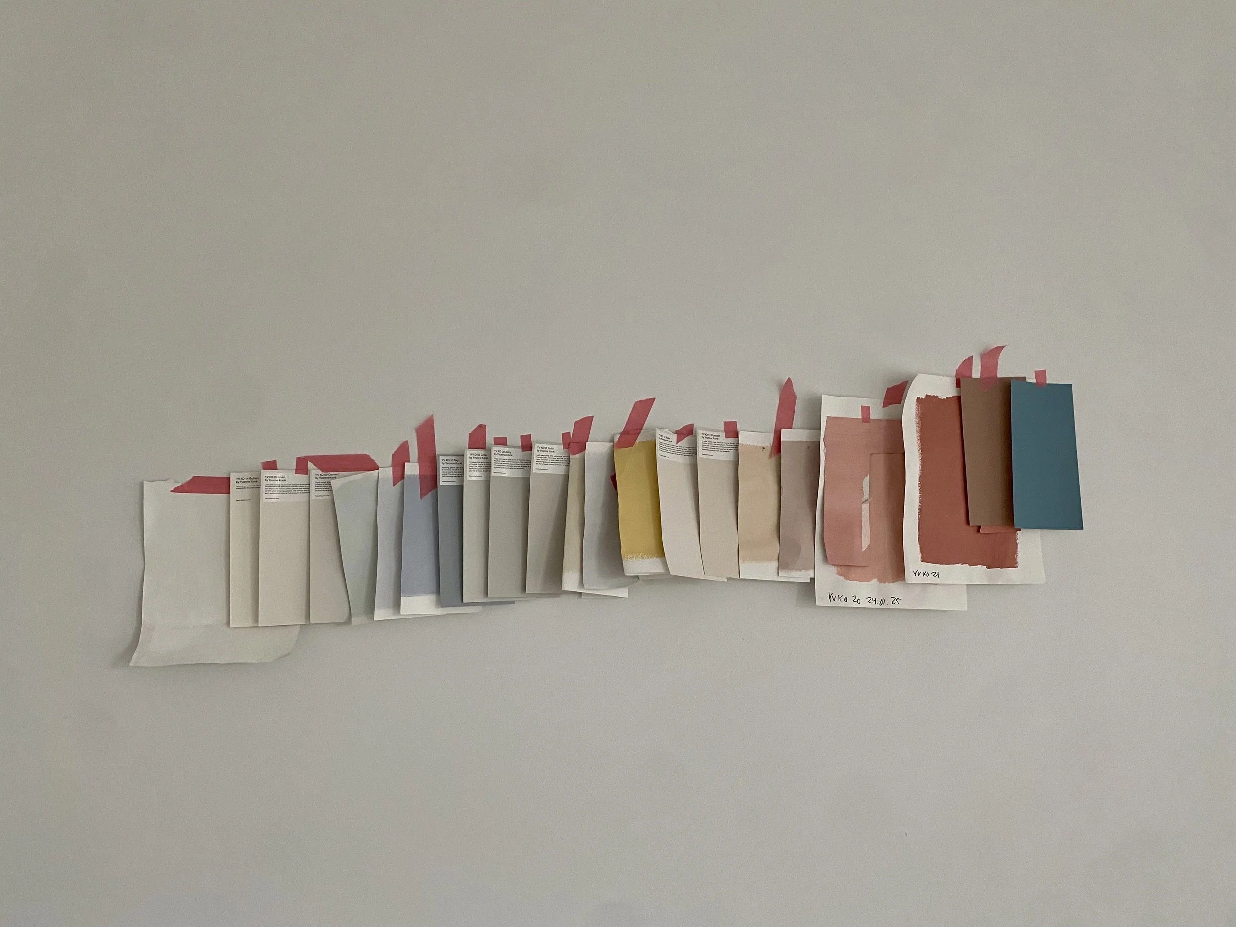 Wall color samples for Bléo curated by Yvonne Koné.