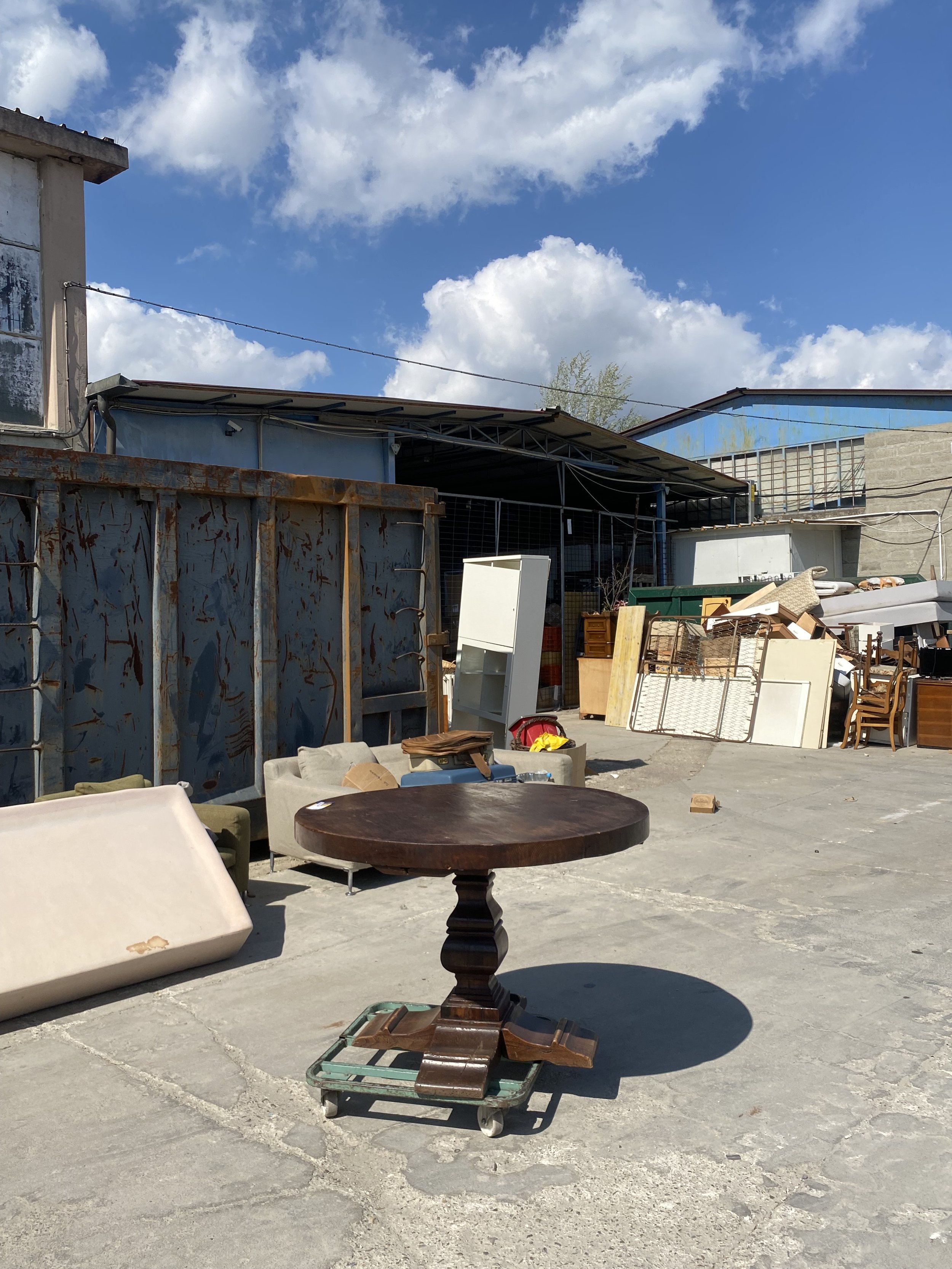 Vintage solid Italian table sourced in Tuscany by Yvonne Koné for the LAFINE store in Copenhagen. An example of the unique furniture found during the sourcing process in Italy.