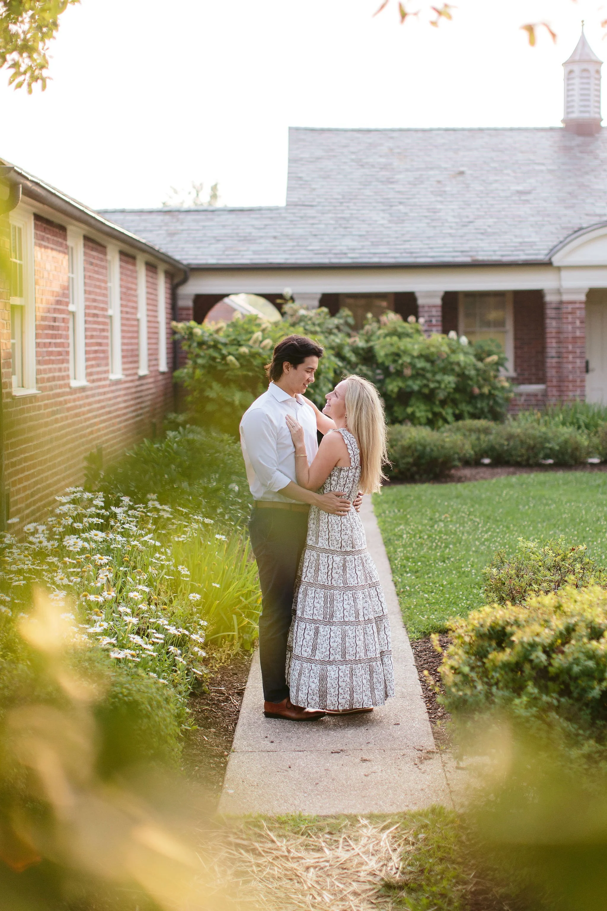 NicodemCreative-ElawaFarmEngagementSession-002.JPG