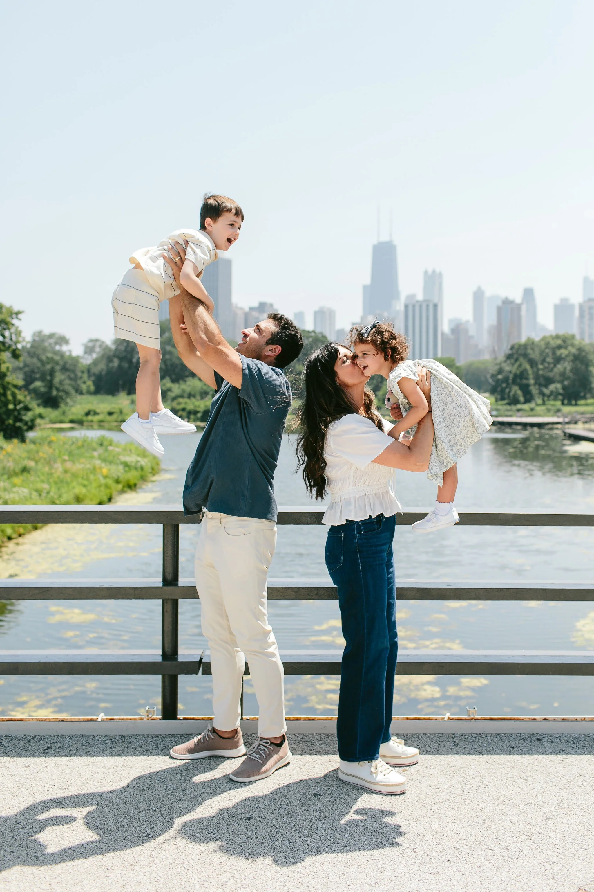 NicodemCreative-LincolnParkChicagoFamilySession-001.JPG