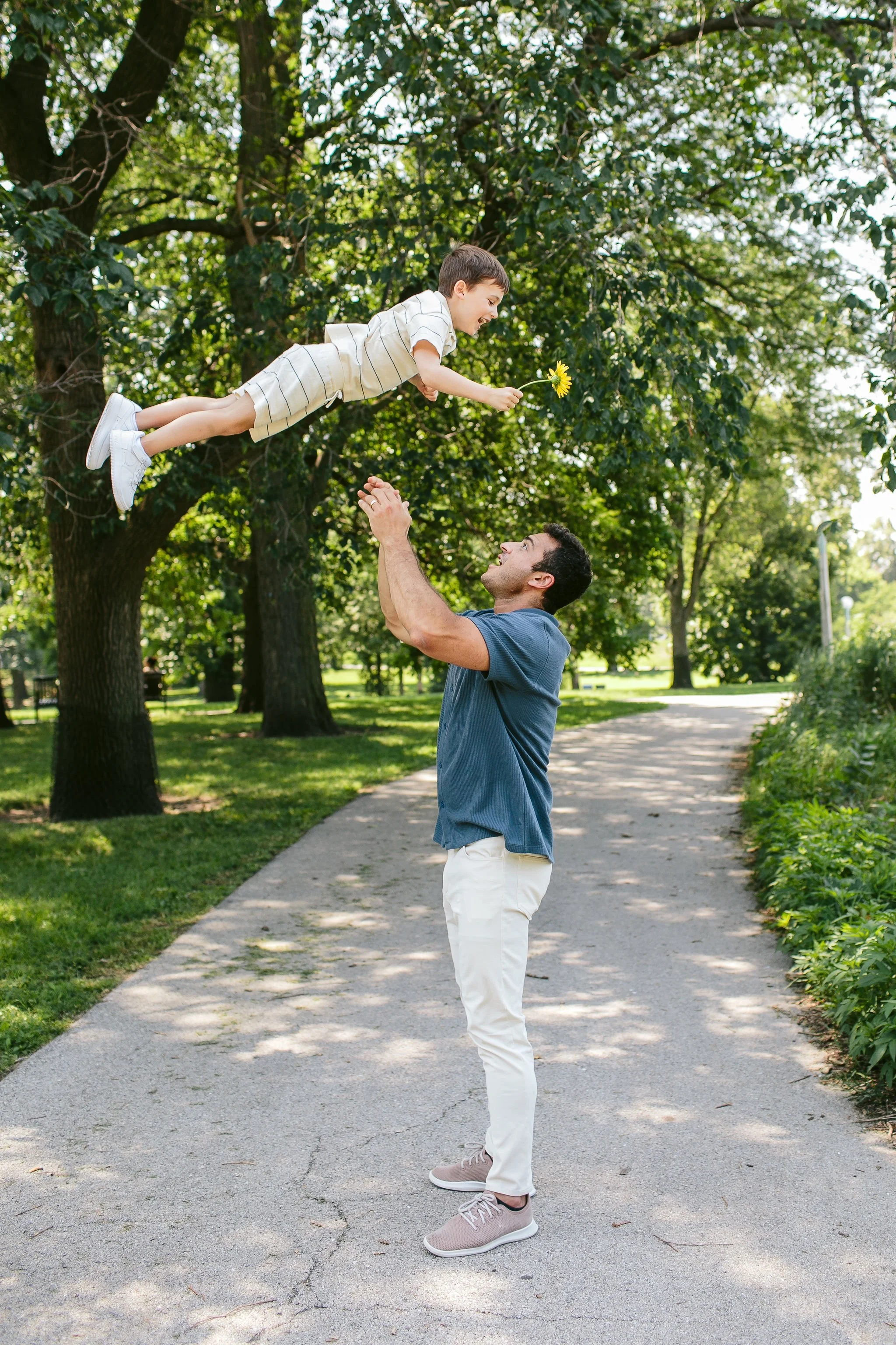 NicodemCreative-LincolnParkChicagoFamilySession-015.JPG