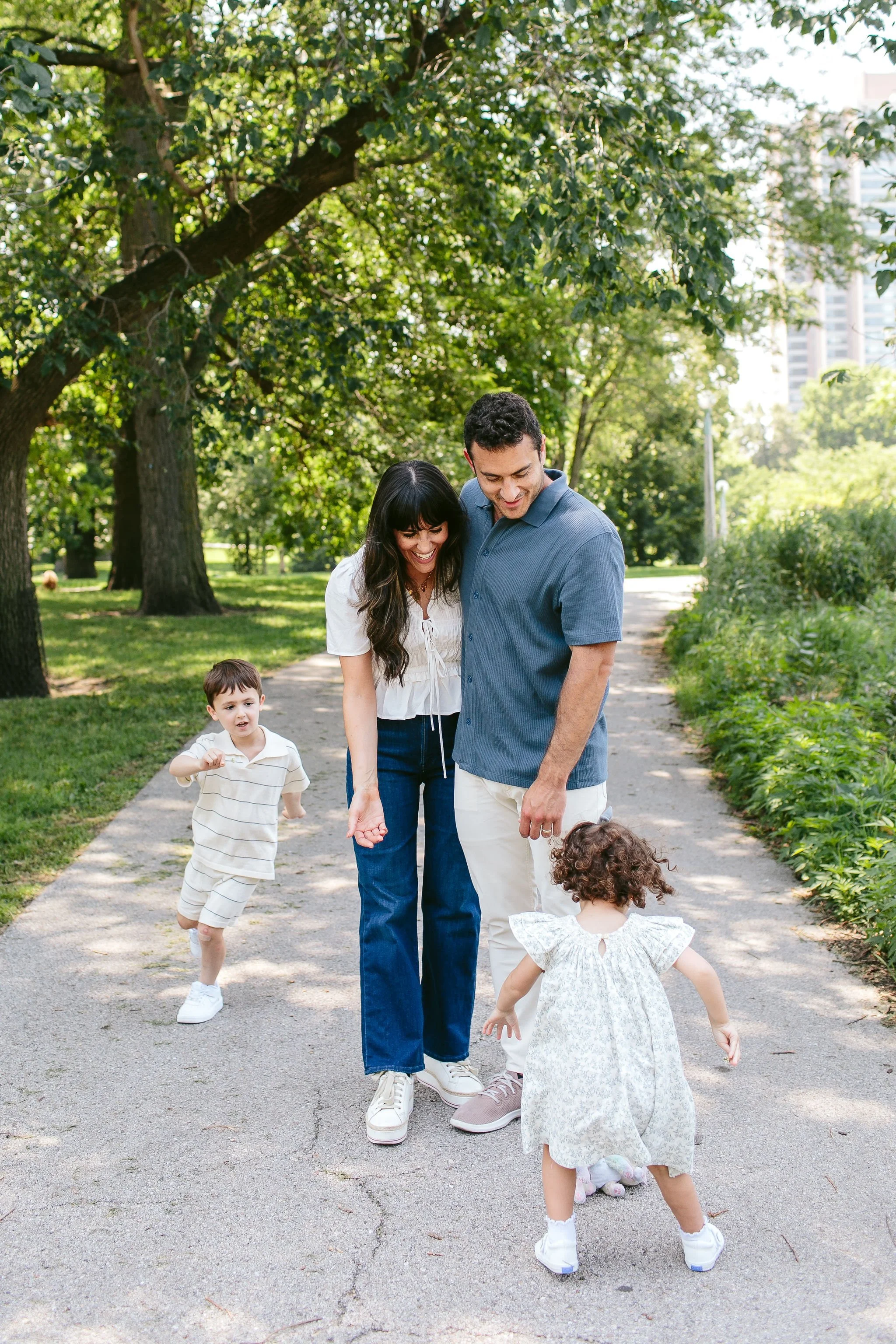 NicodemCreative-LincolnParkChicagoFamilySession-016.JPG