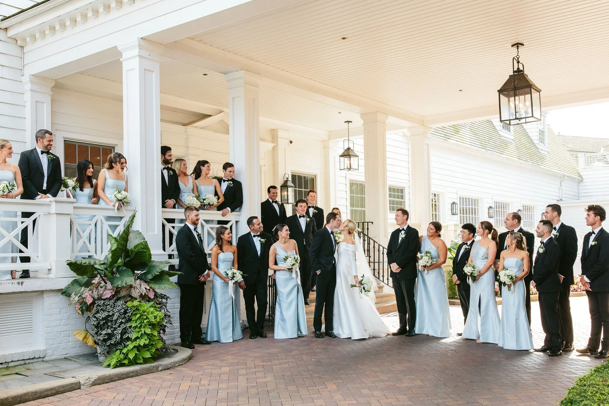 large wedding party photo at westmoreland country club
