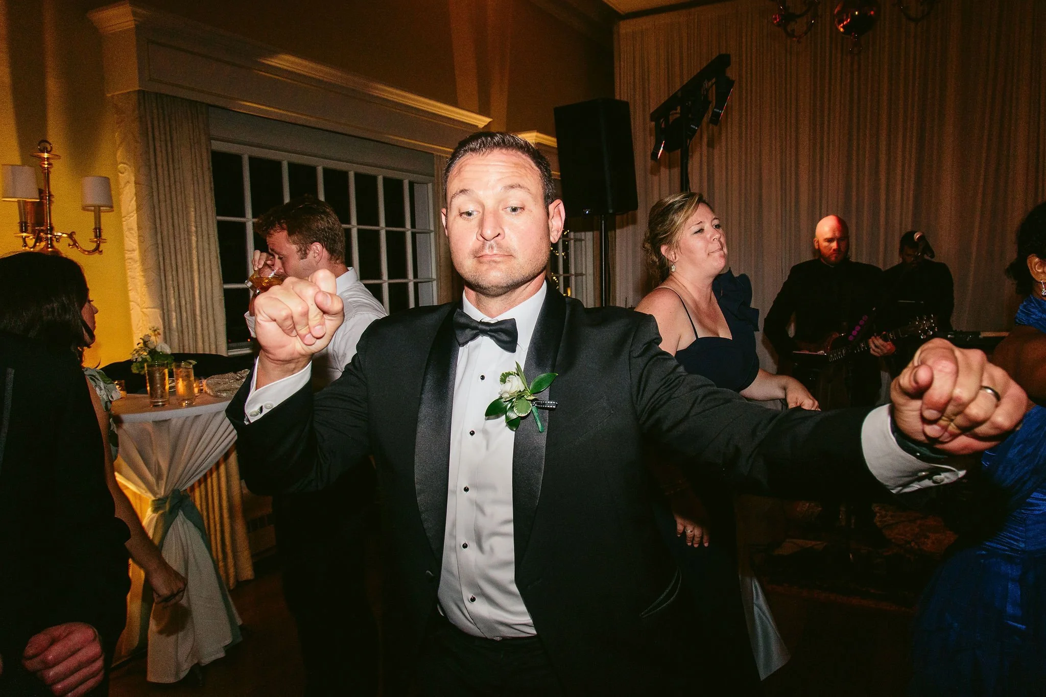 guest dancing at westmoreland country club