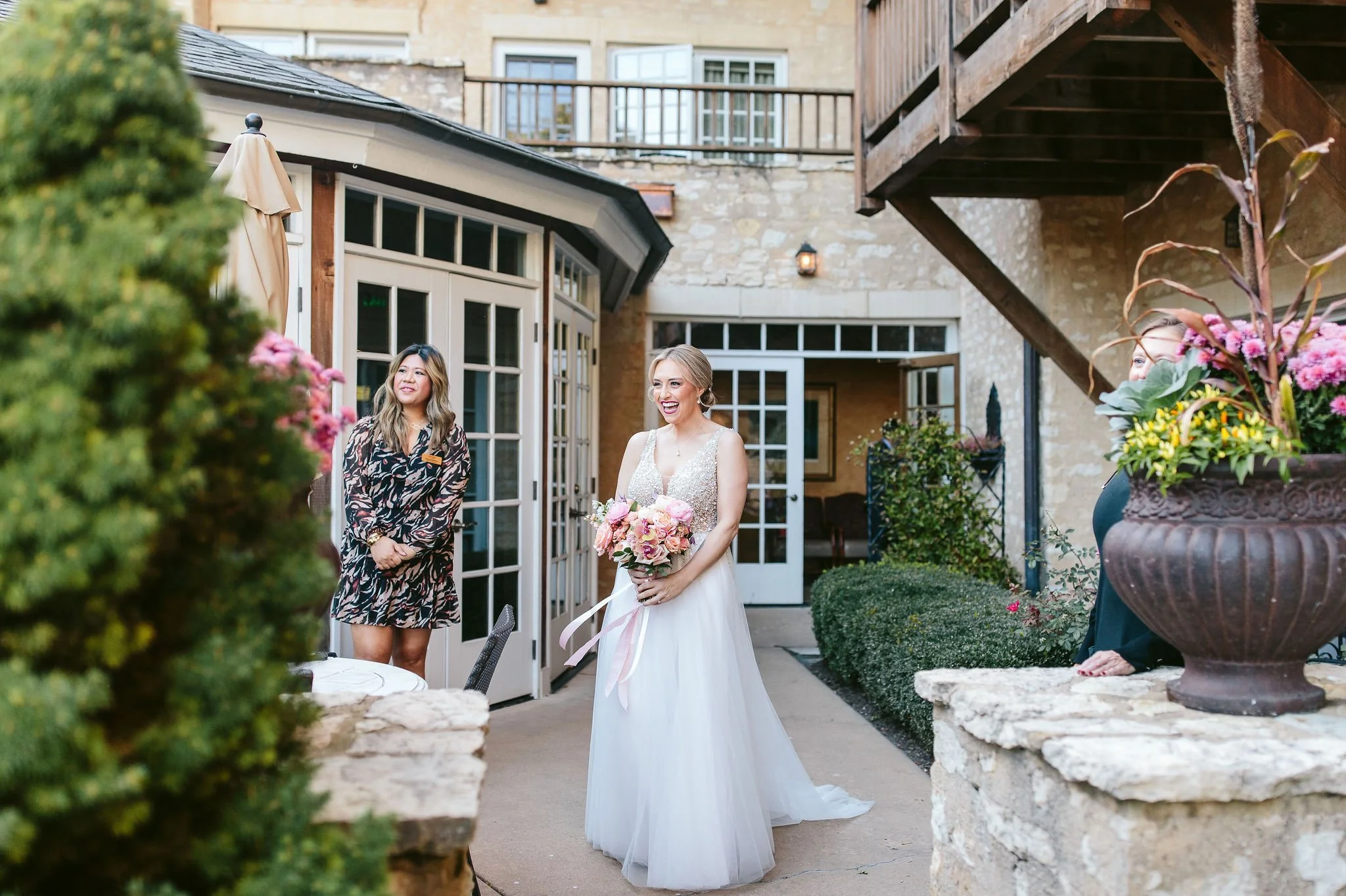 NicodemCreative-HerringtonInnGenevaWedding-023.JPG