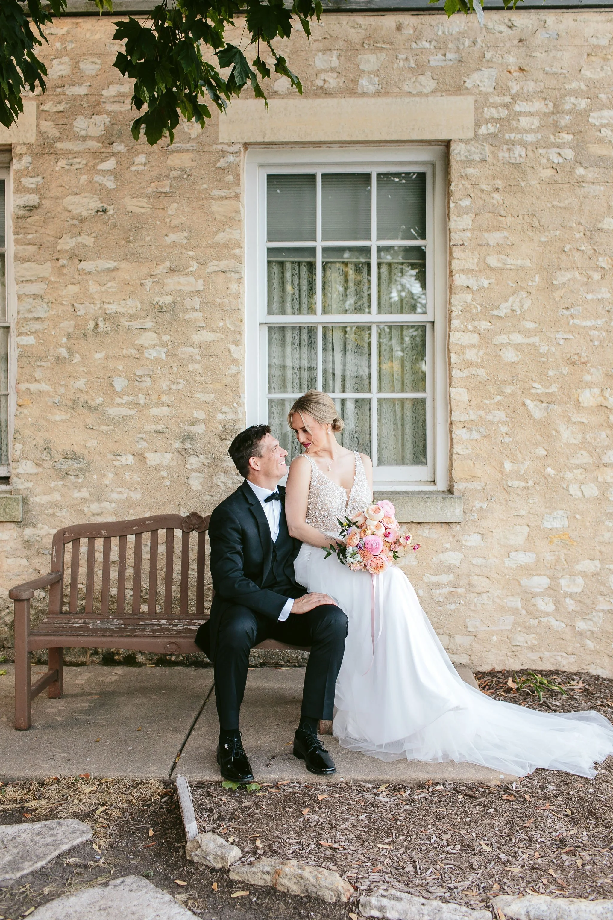 NicodemCreative-HerringtonInnGenevaWedding-036.JPG