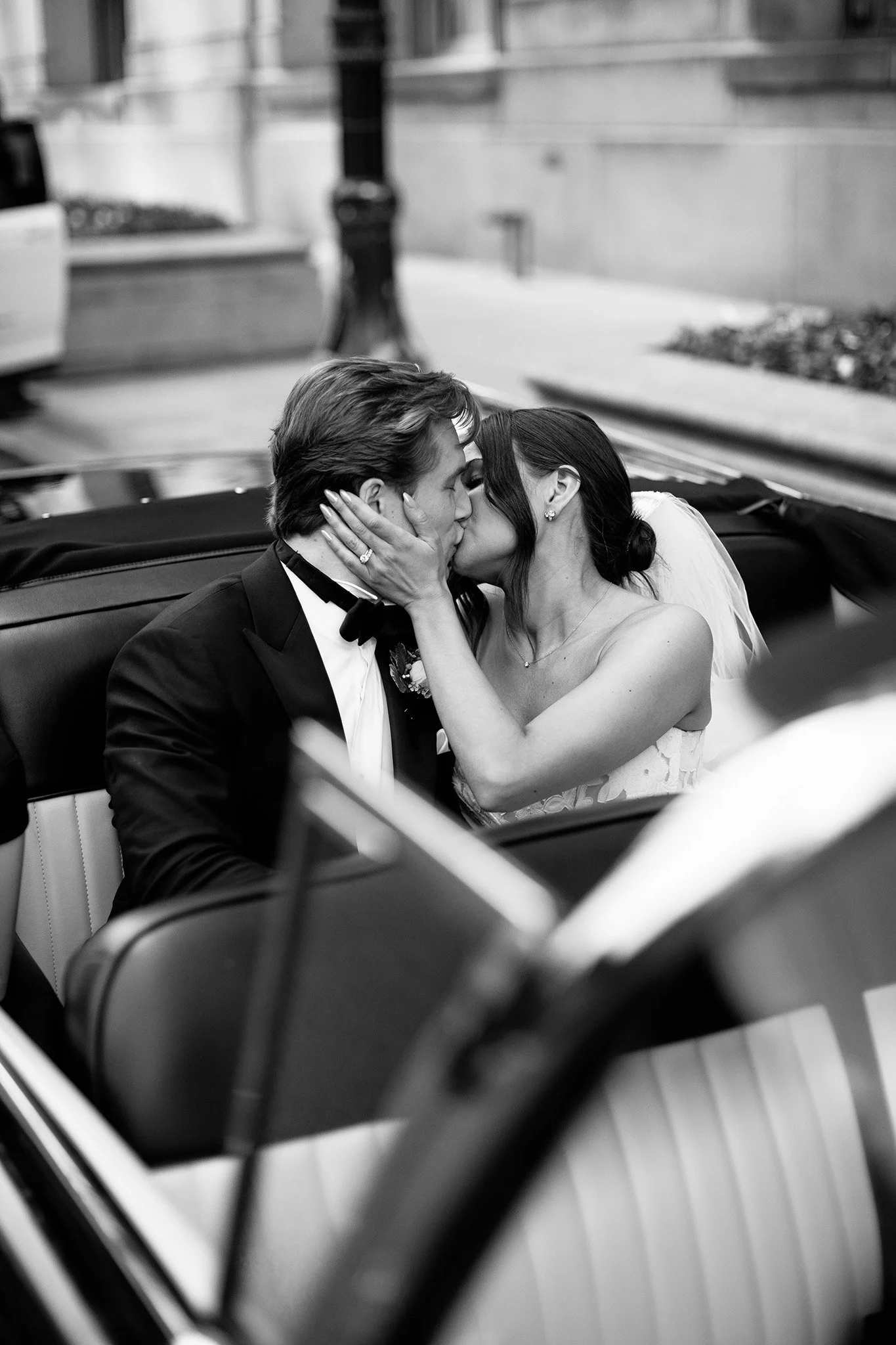 NicodemCreative-CityHallChicagoWedding-036.jpg