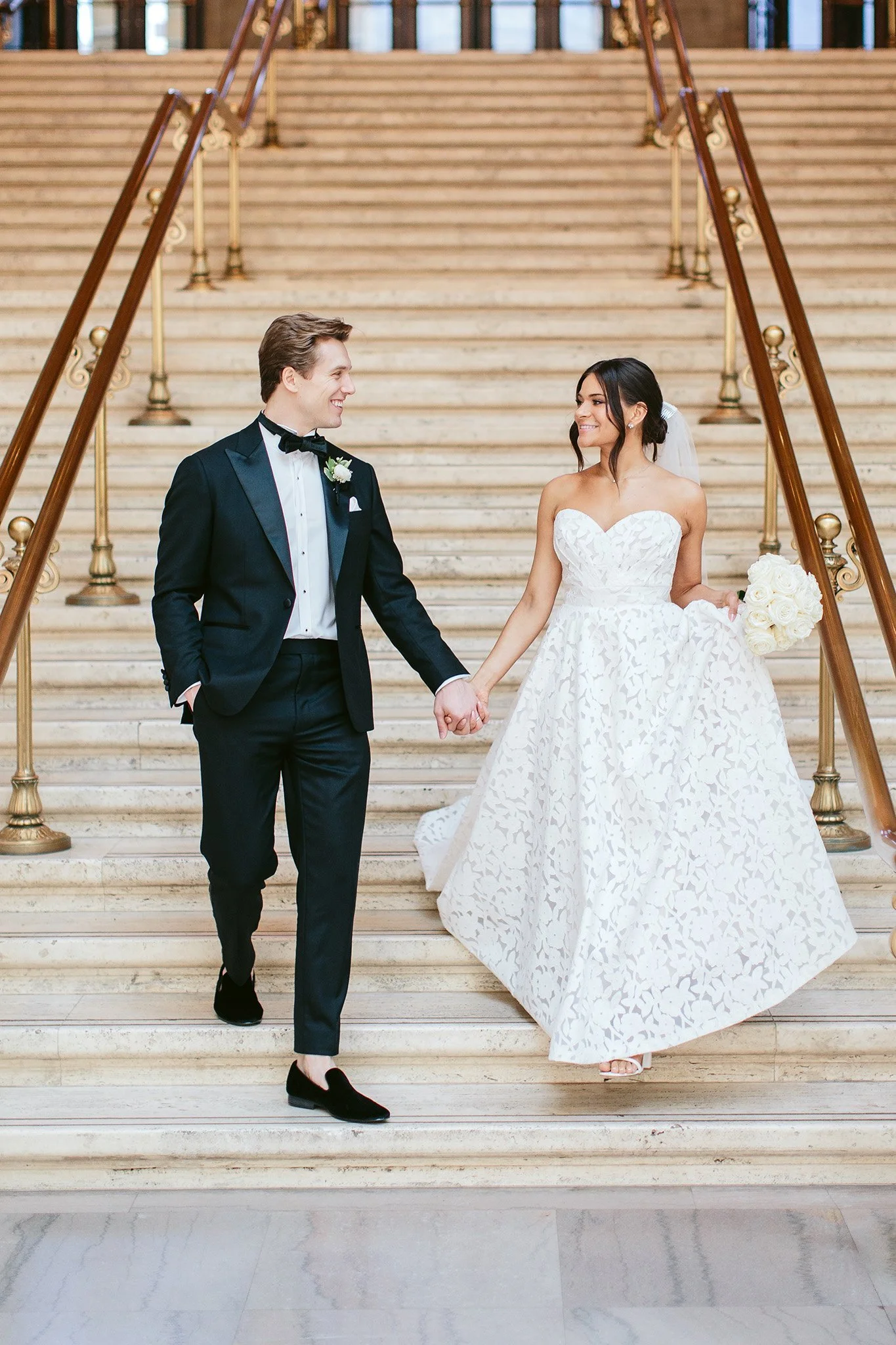 NicodemCreative-CityHallChicagoWedding-043.jpg