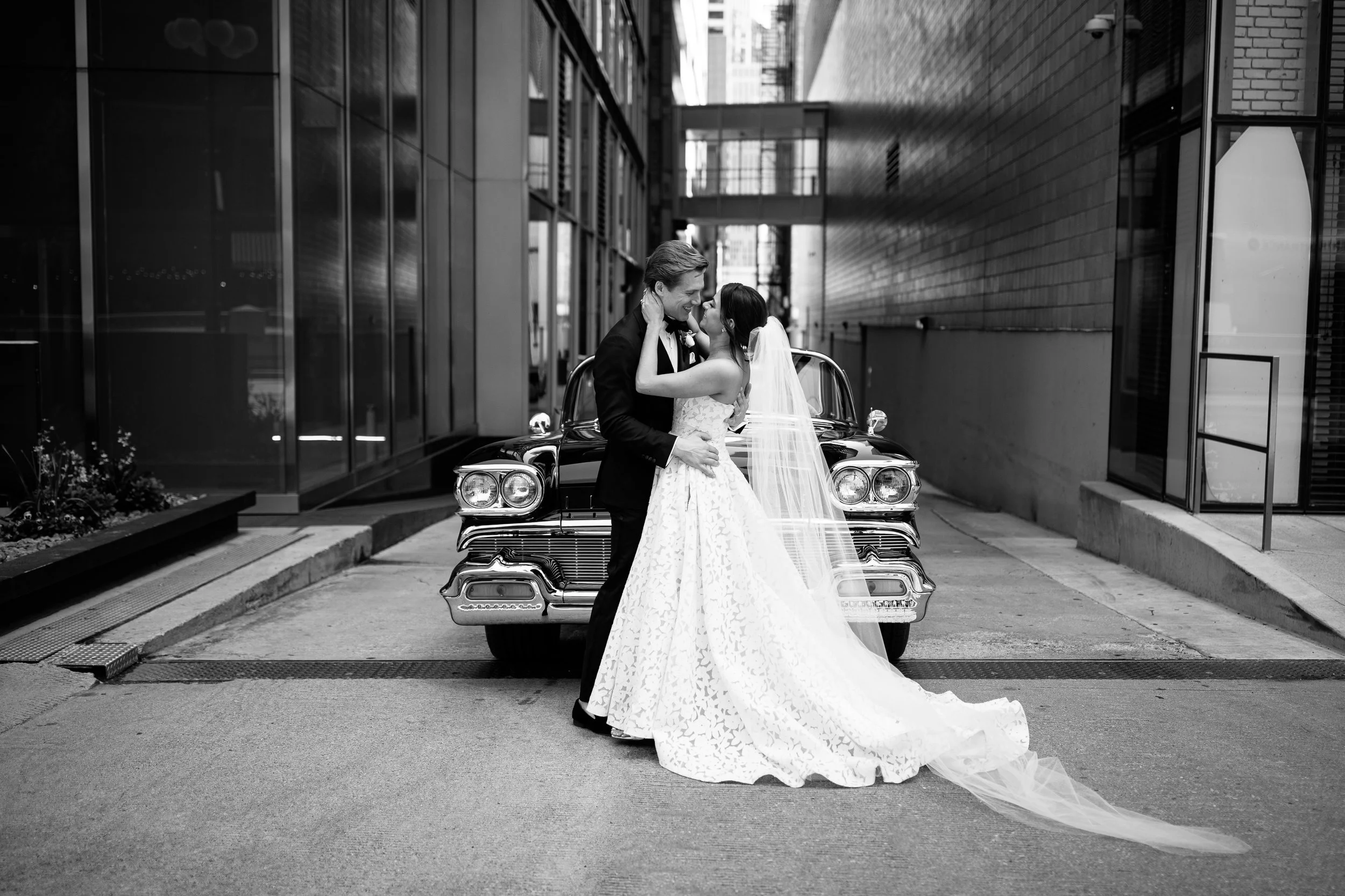 Skye + Ryan, Chicago City Hall Elopement