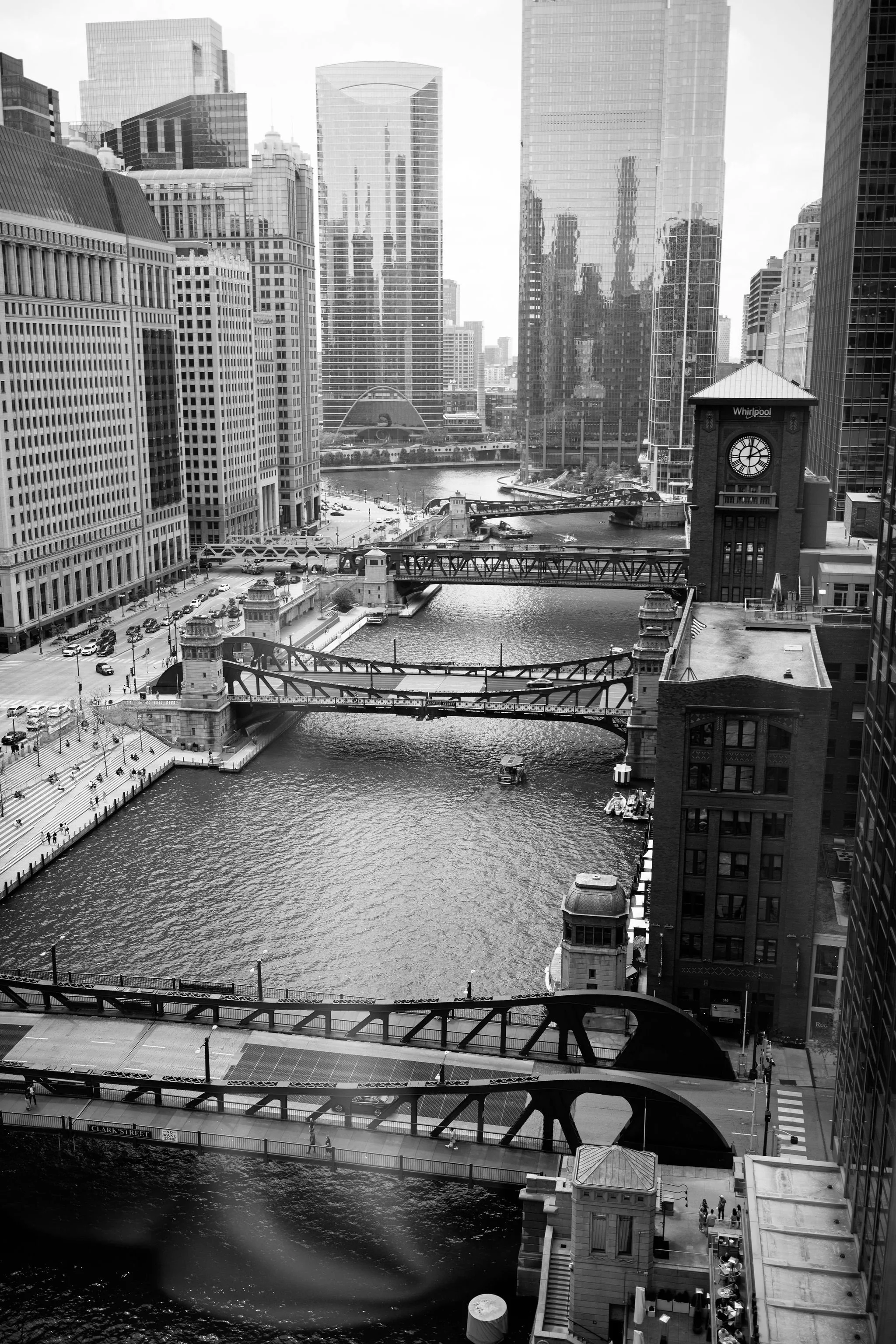 chicago river wedding photo