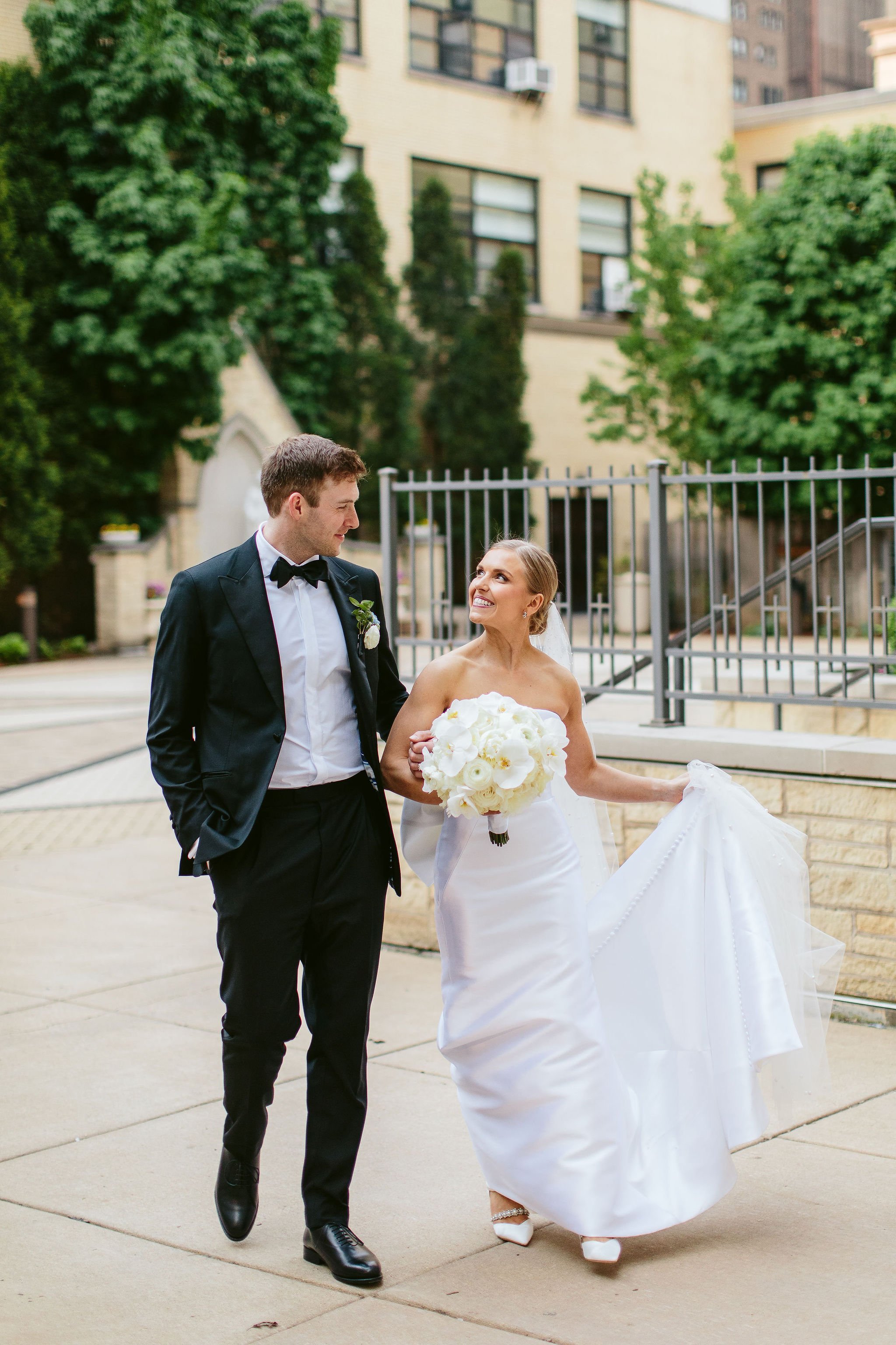 adler planetarium wedding portraits