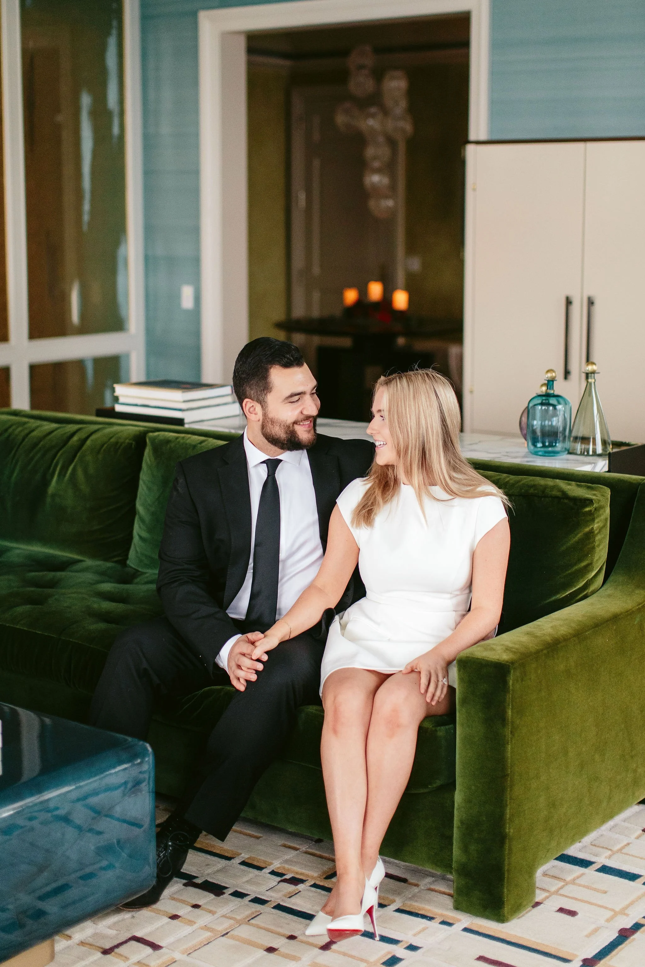 NicodemCreative-ChicagoPenthouseEngagementSession-003.JPG