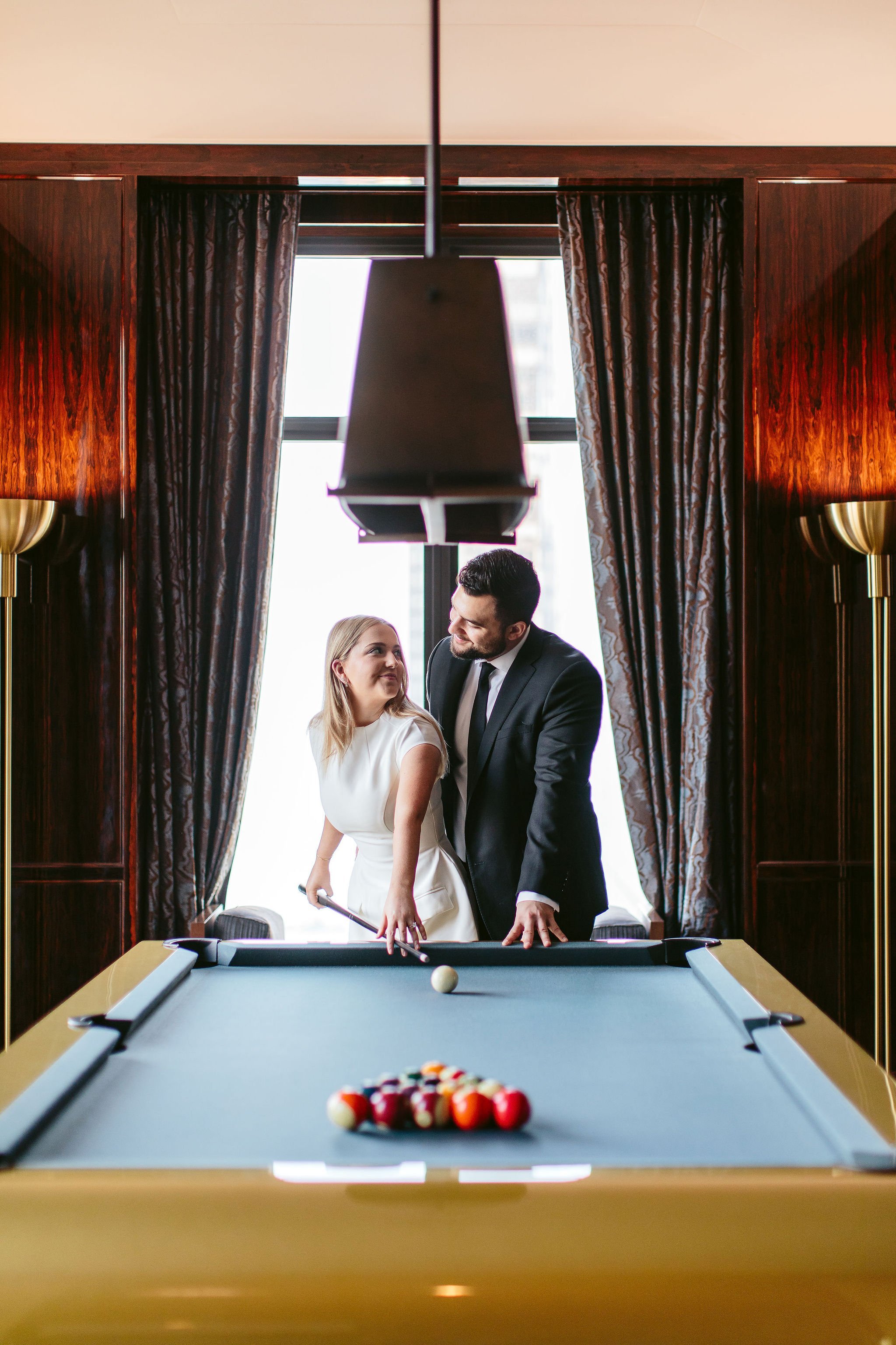 NicodemCreative-ChicagoPenthouseEngagementSession-013.JPG