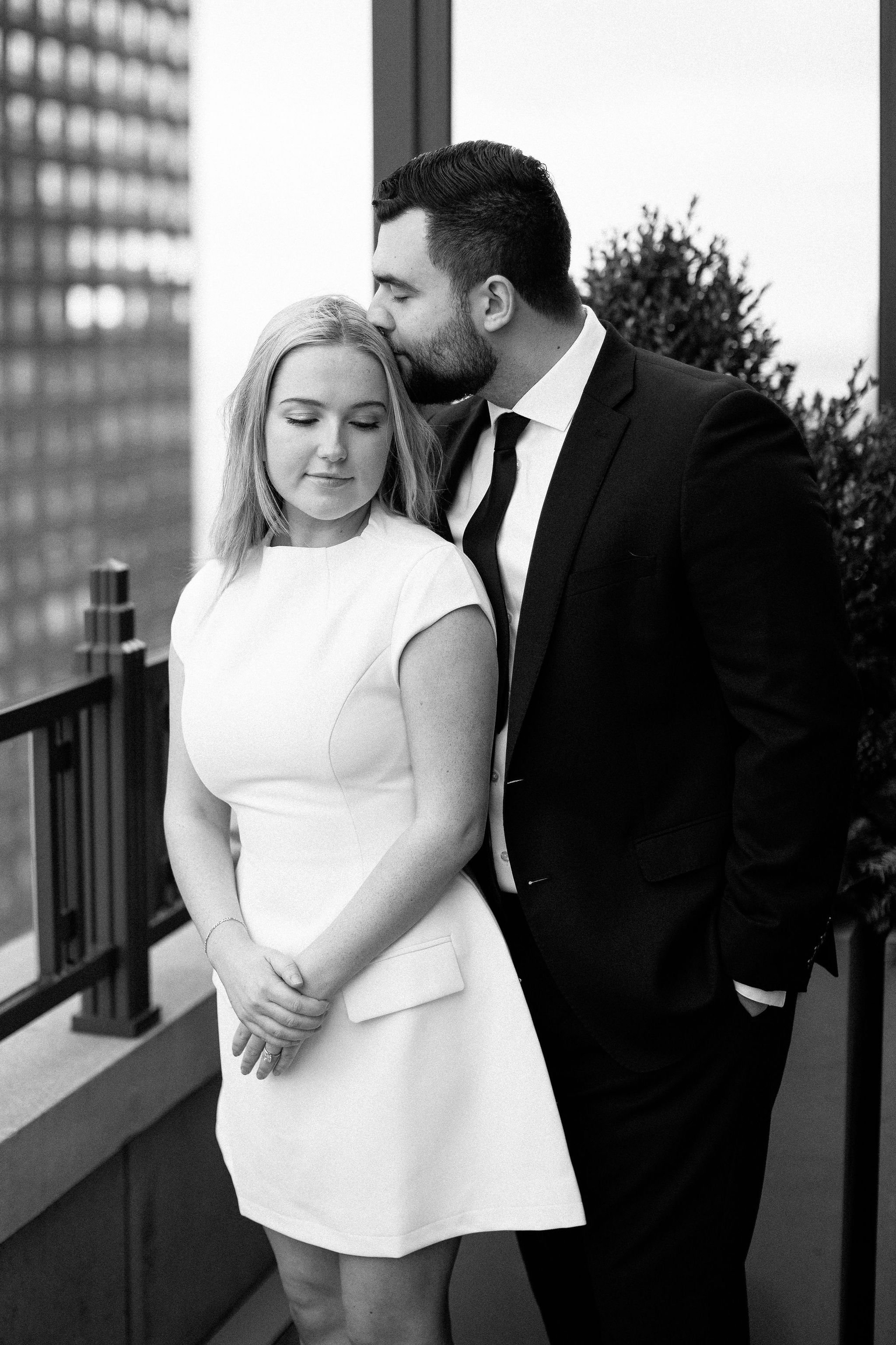 NicodemCreative-ChicagoPenthouseEngagementSession-010.JPG