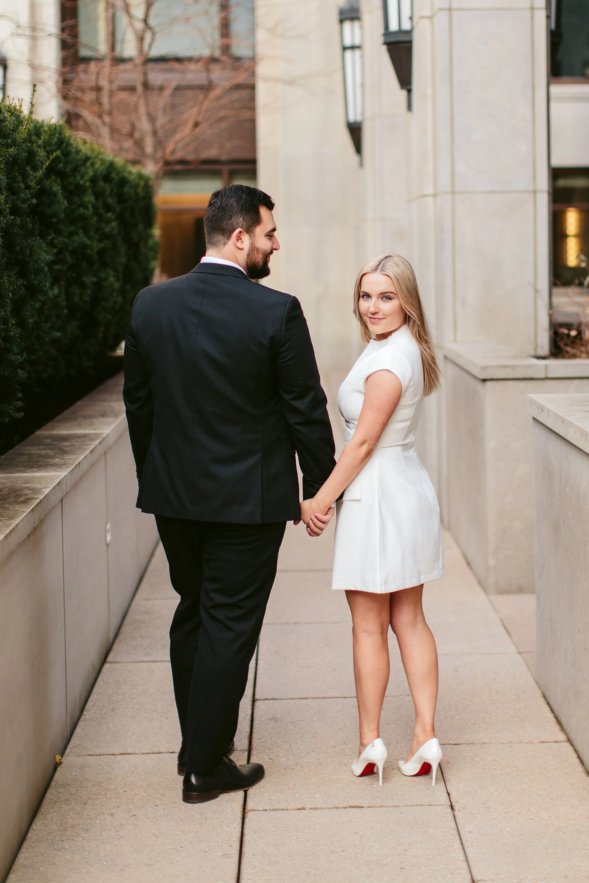 NicodemCreative-ChicagoPenthouseEngagementSession-019.JPG