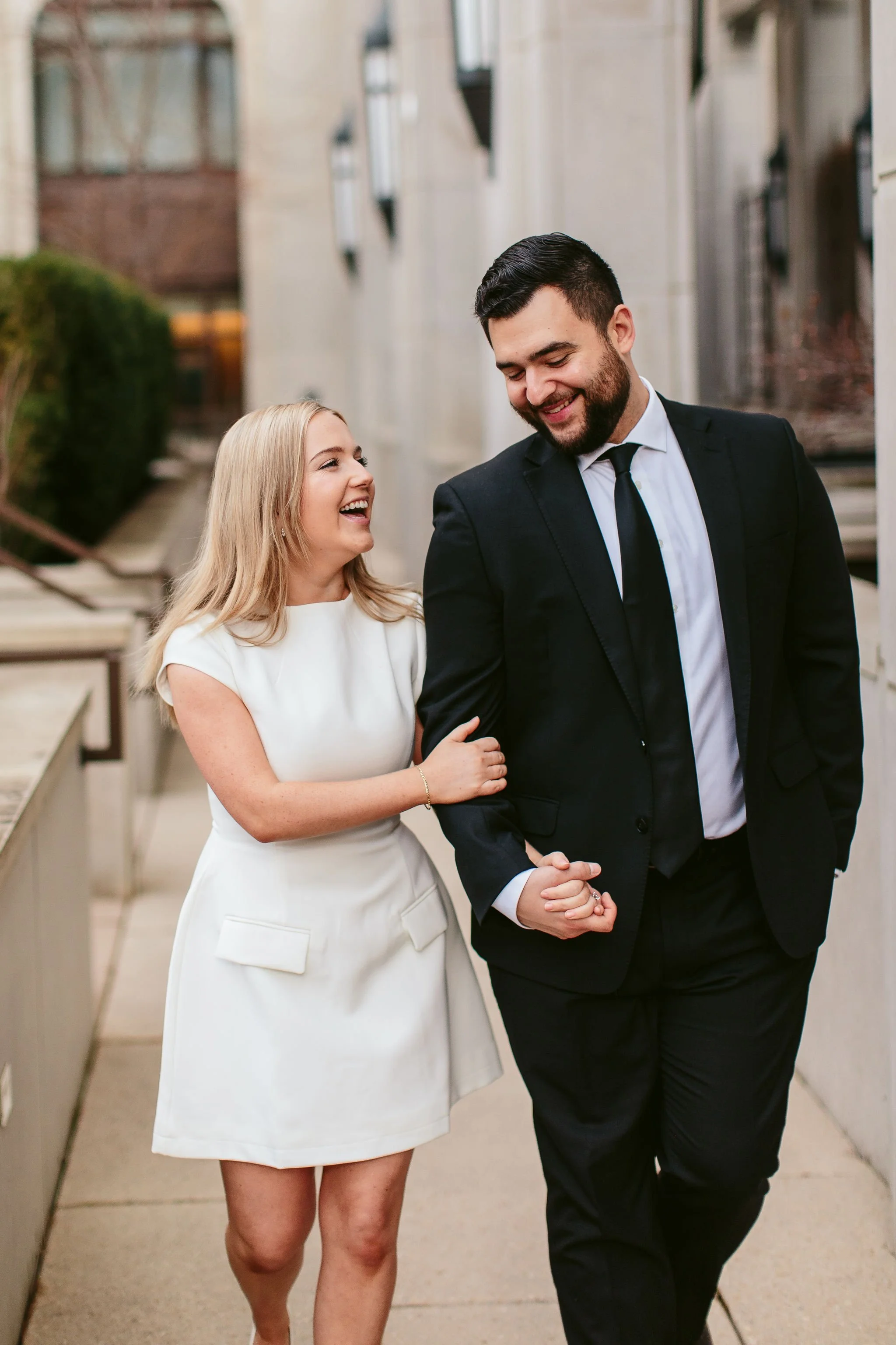 NicodemCreative-ChicagoPenthouseEngagementSession-022.JPG