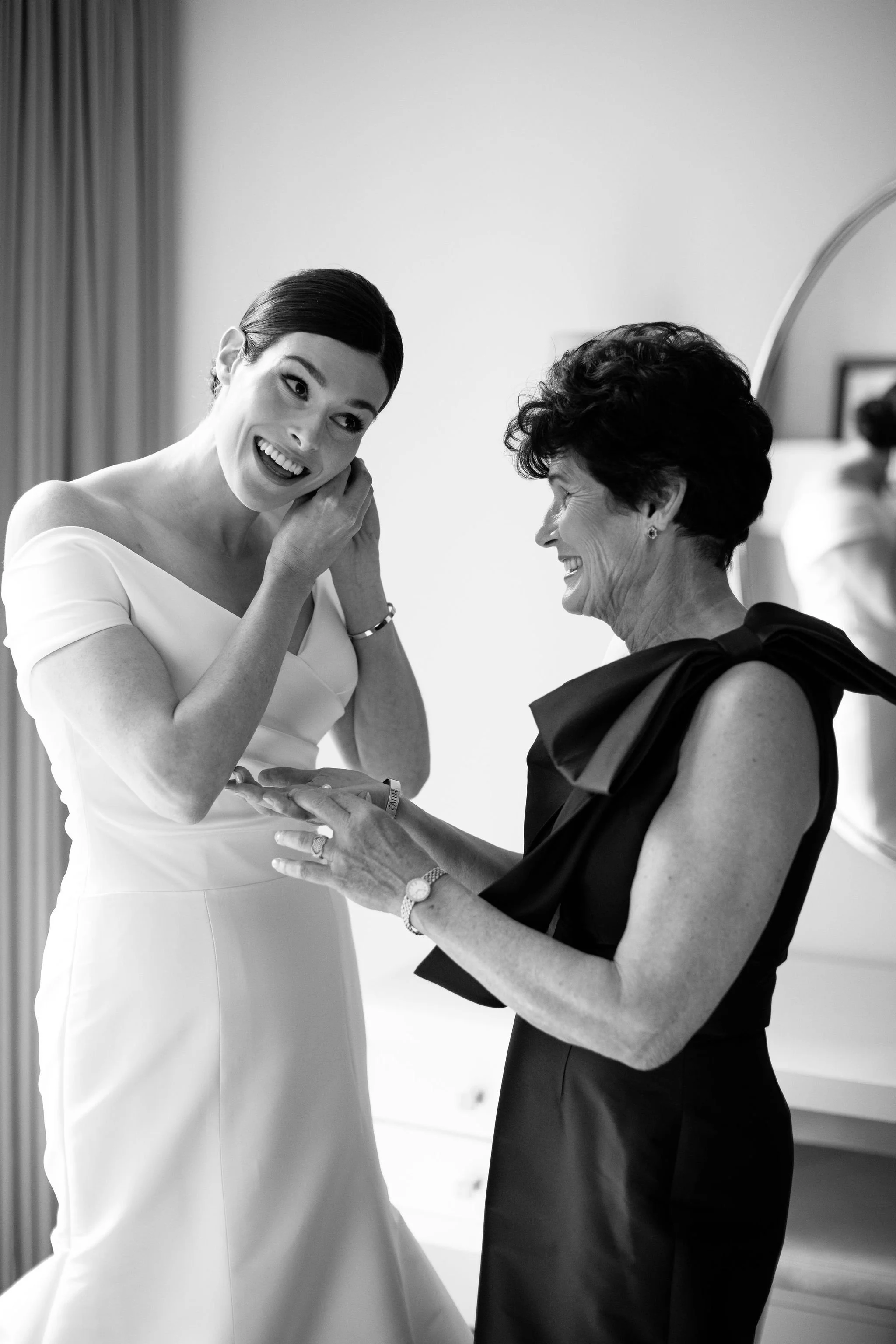 NicodemCreative-TheaterontheLake-ChicagoWedding-015.JPG