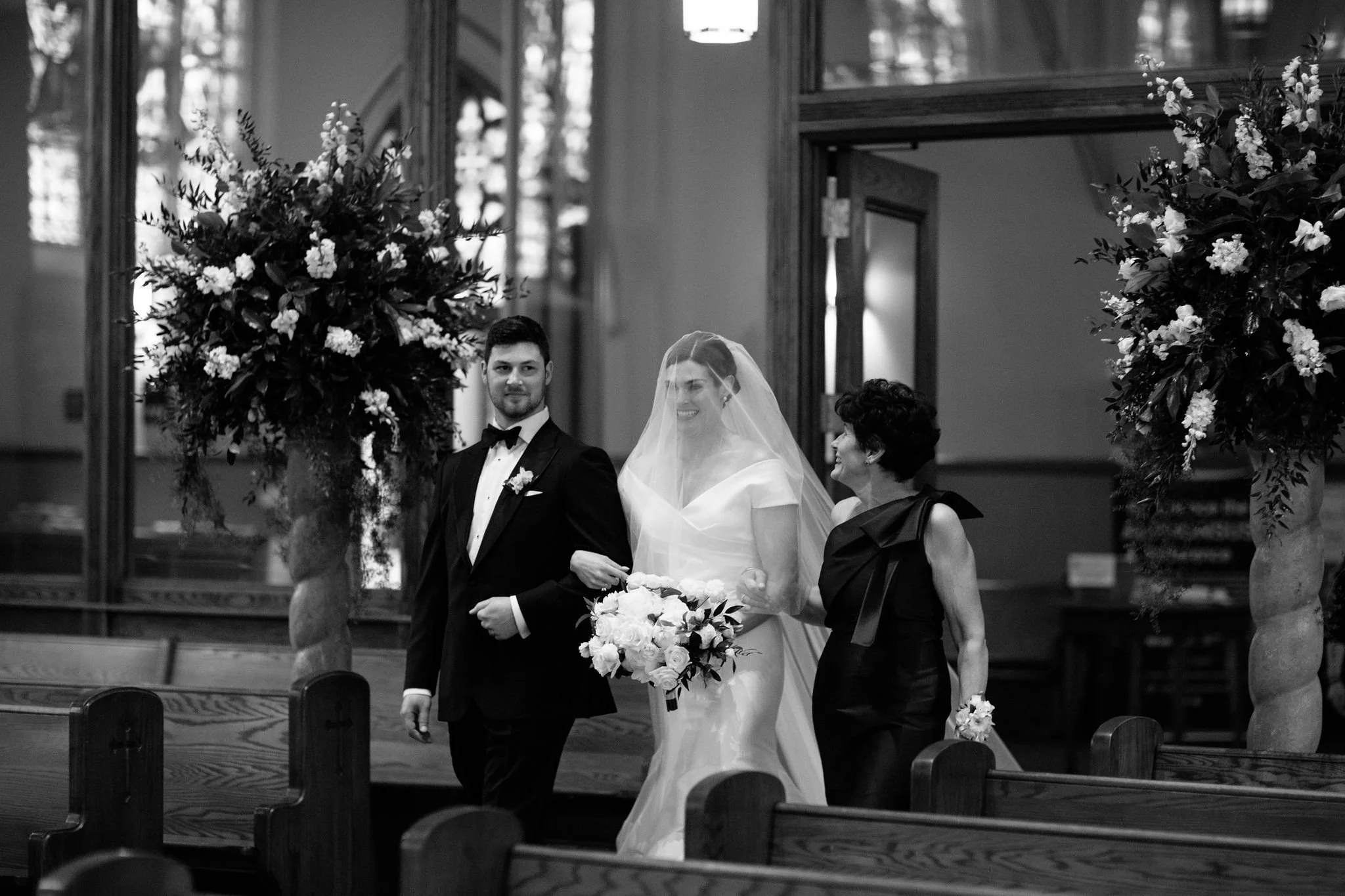 NicodemCreative-TheaterontheLake-ChicagoWedding-027.JPG