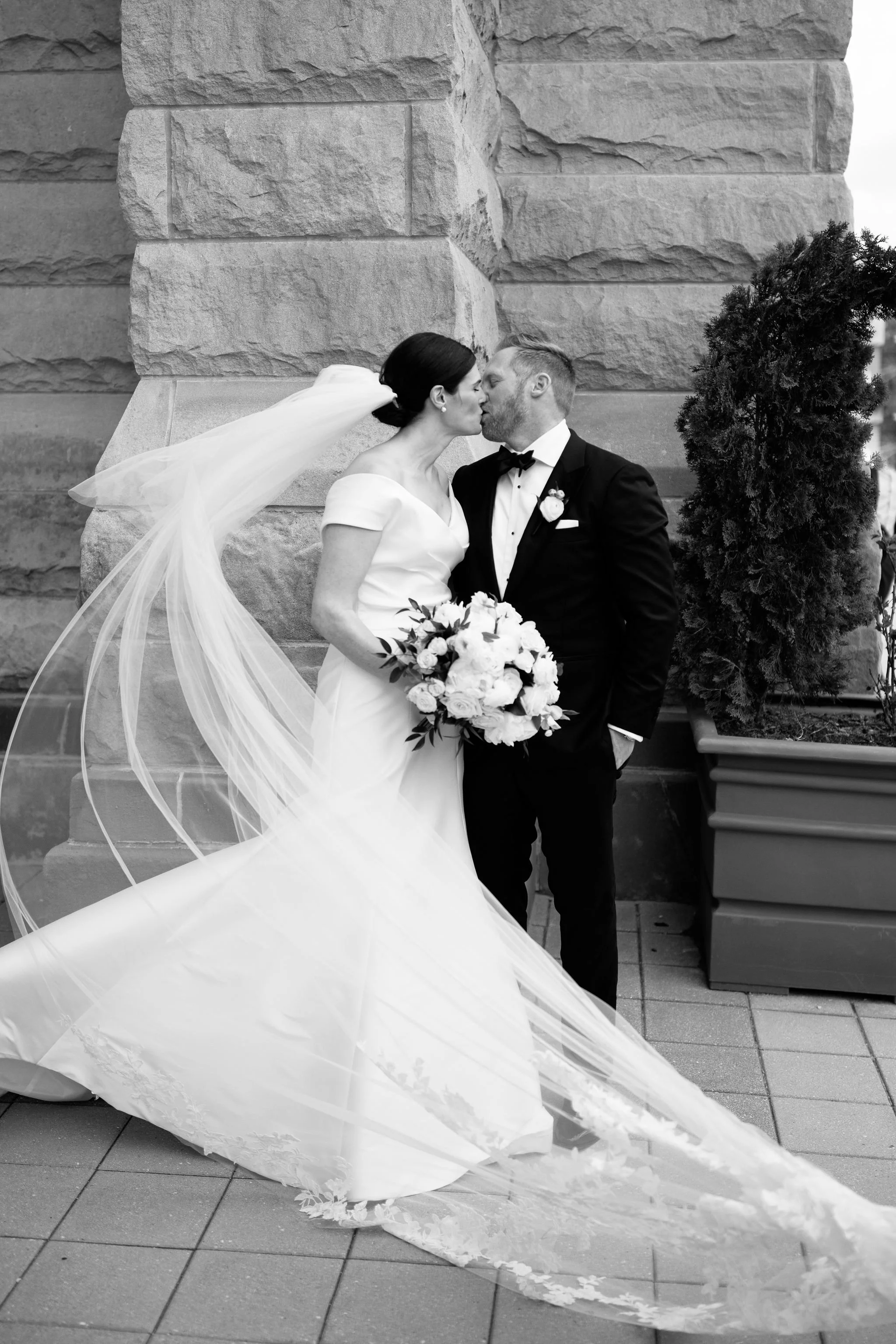 NicodemCreative-TheaterontheLake-ChicagoWedding-035.JPG