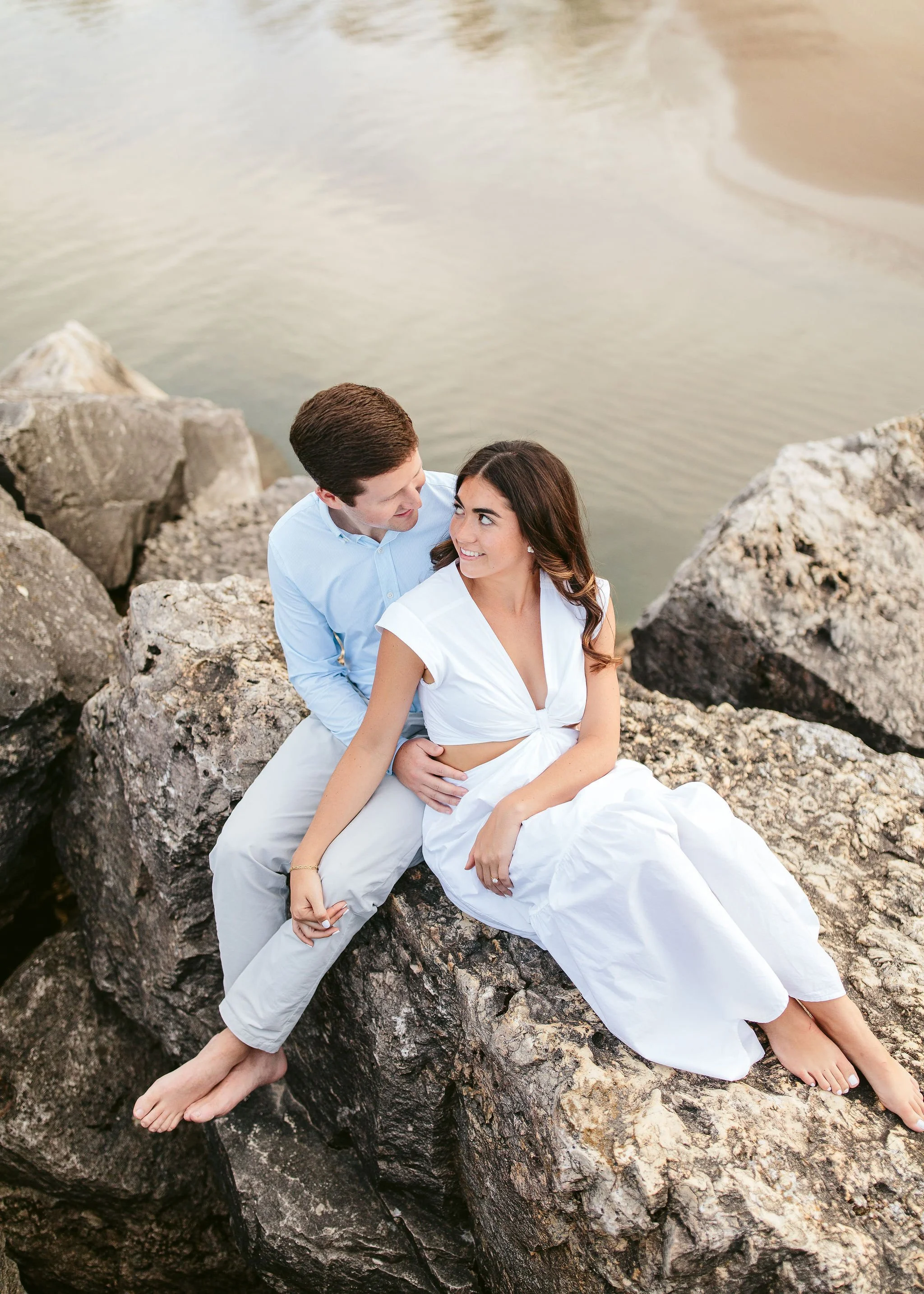 engagement photo on rocks