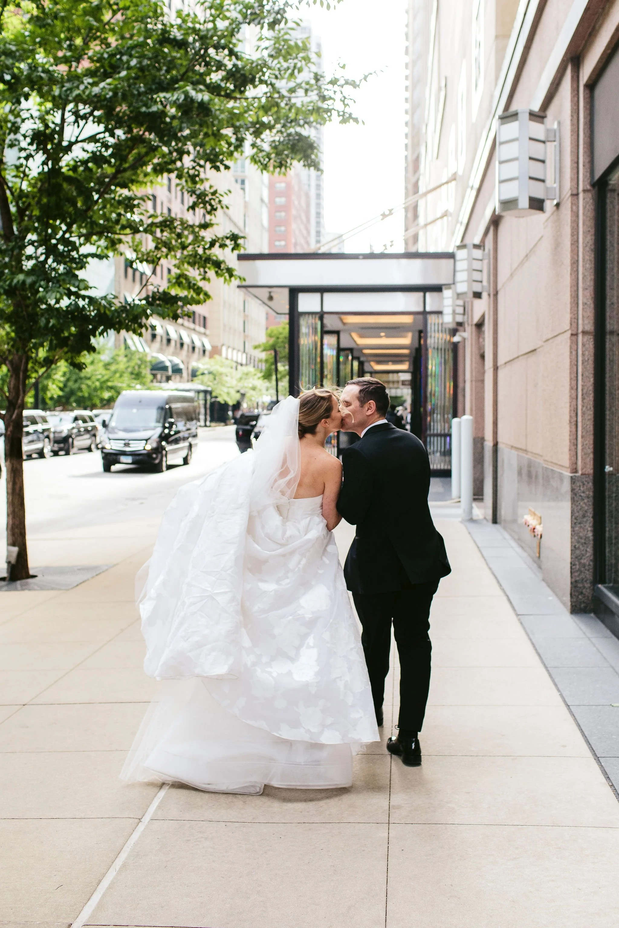 bride and groom portrait in chicago