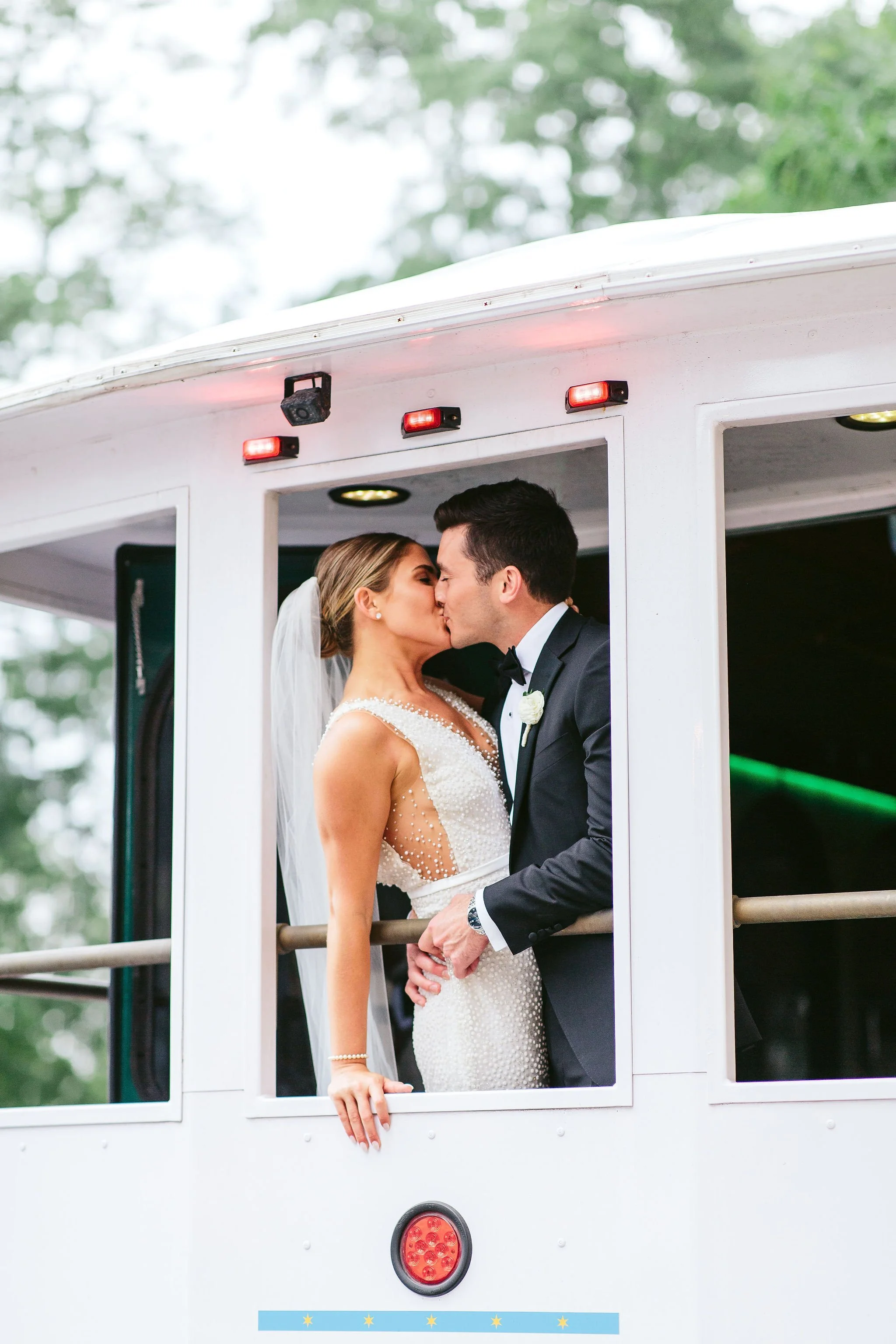 bride and groom on trolley chicago