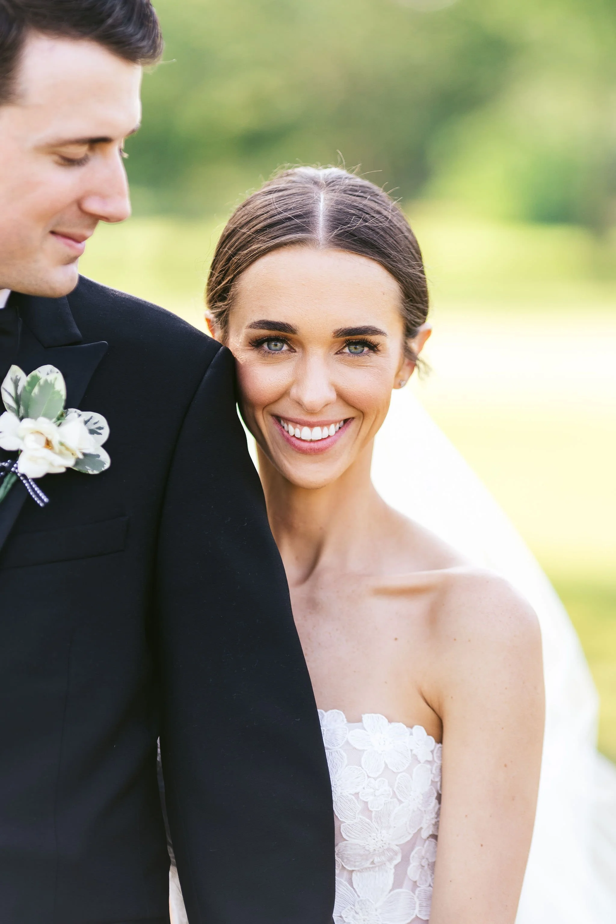 Indian Hill Club bridal portrait