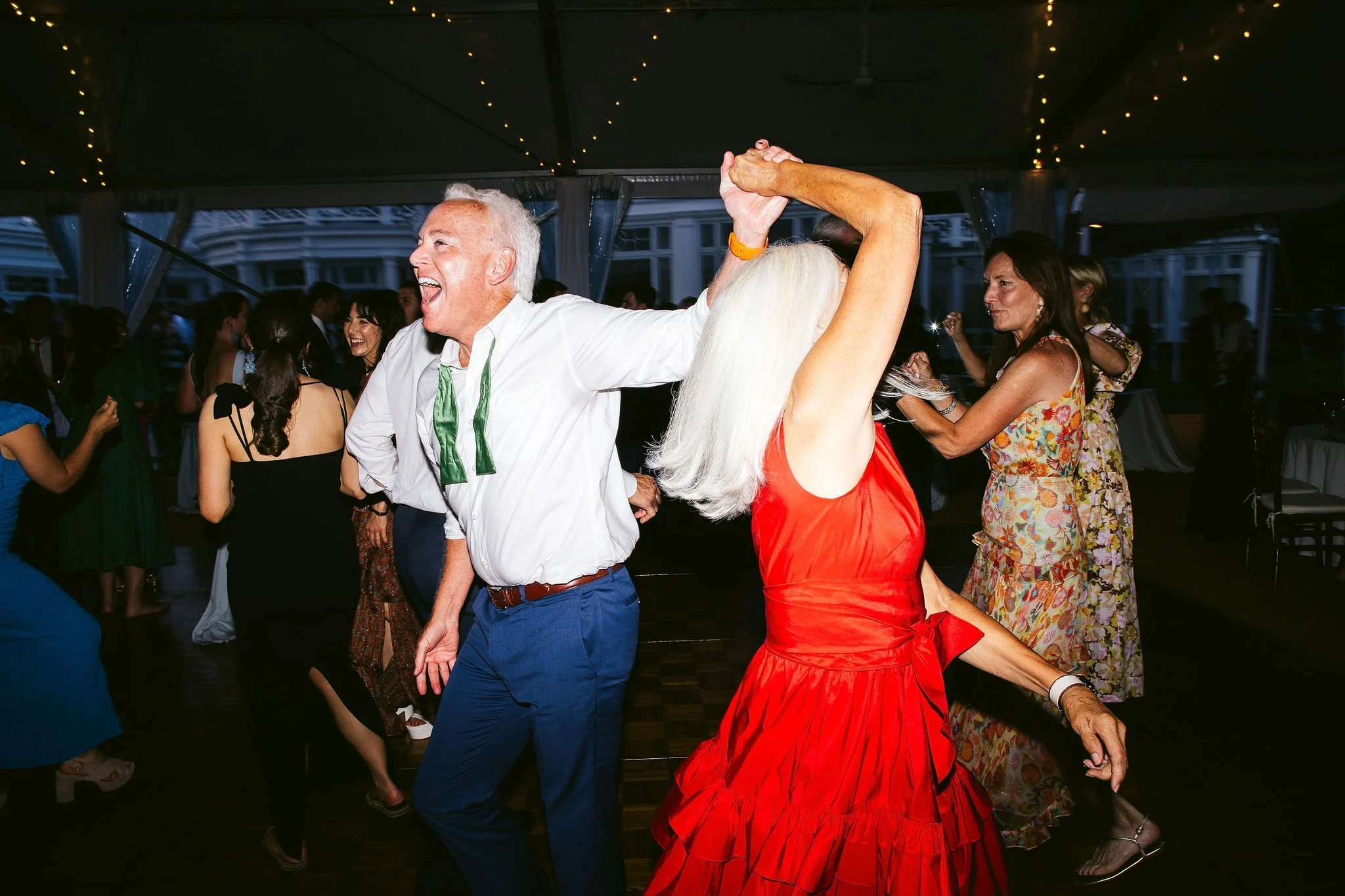 flash photography at chicago wedding
