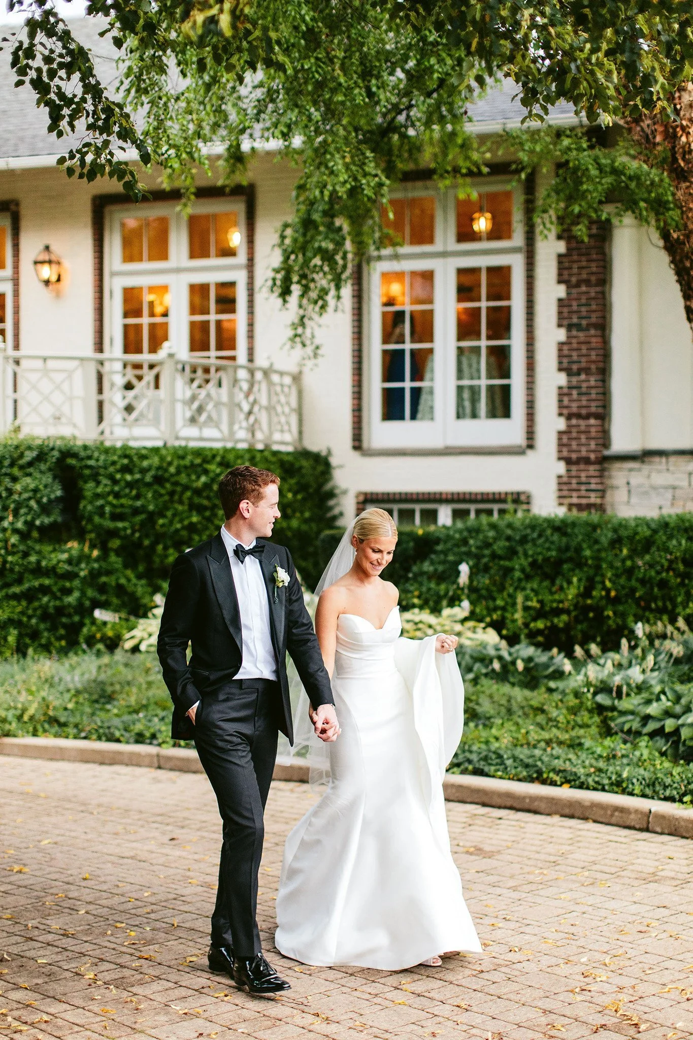 photojournalistic wedding portraits at saddle &amp; cycle club