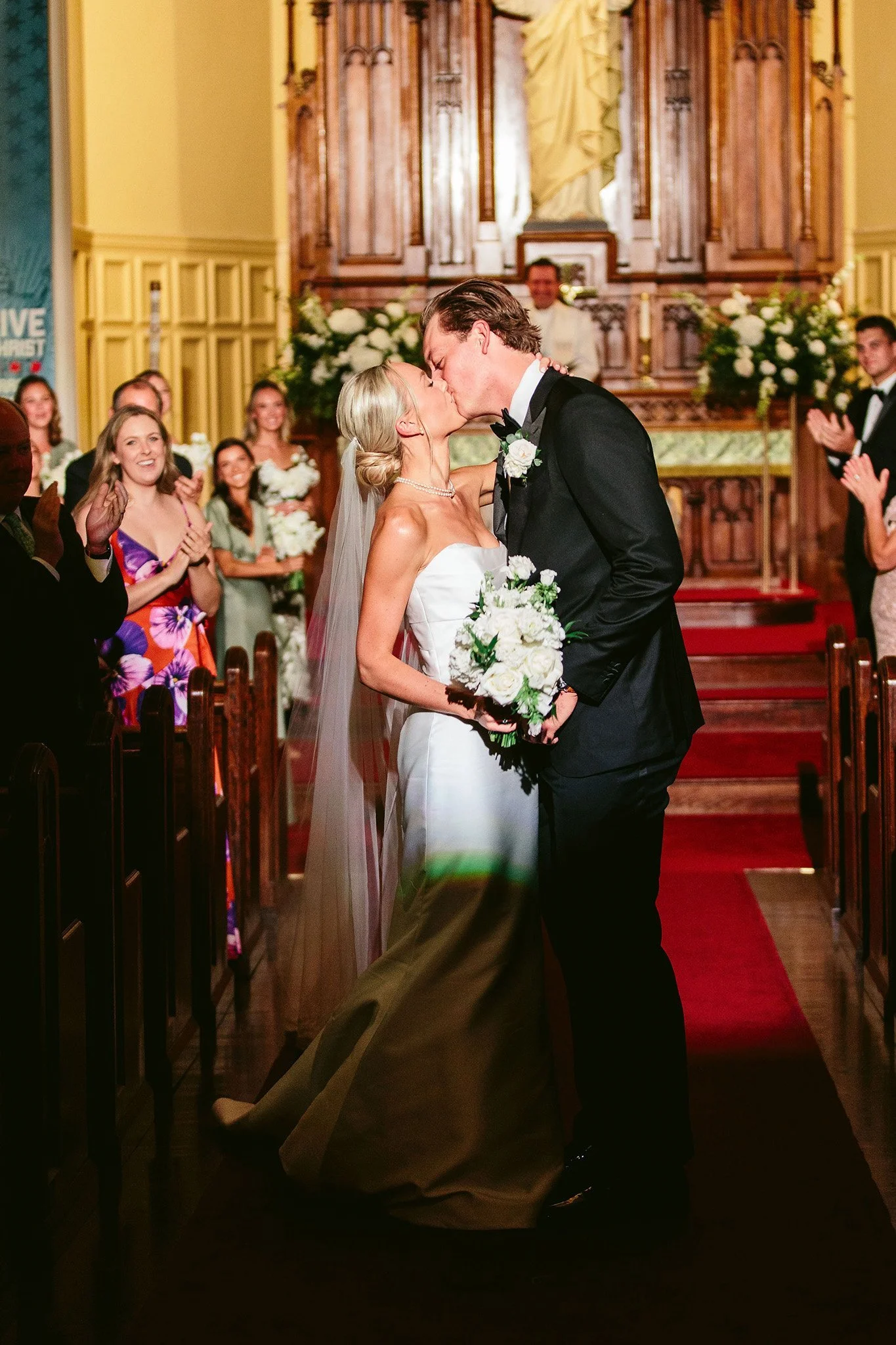 St. James Lutheran Church kiss on altar