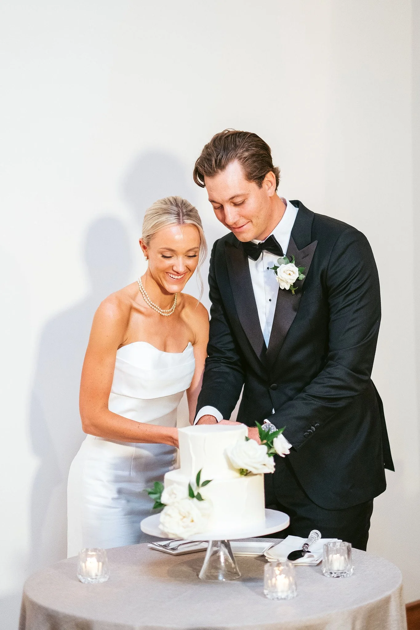 ivy room chicago cake cutting