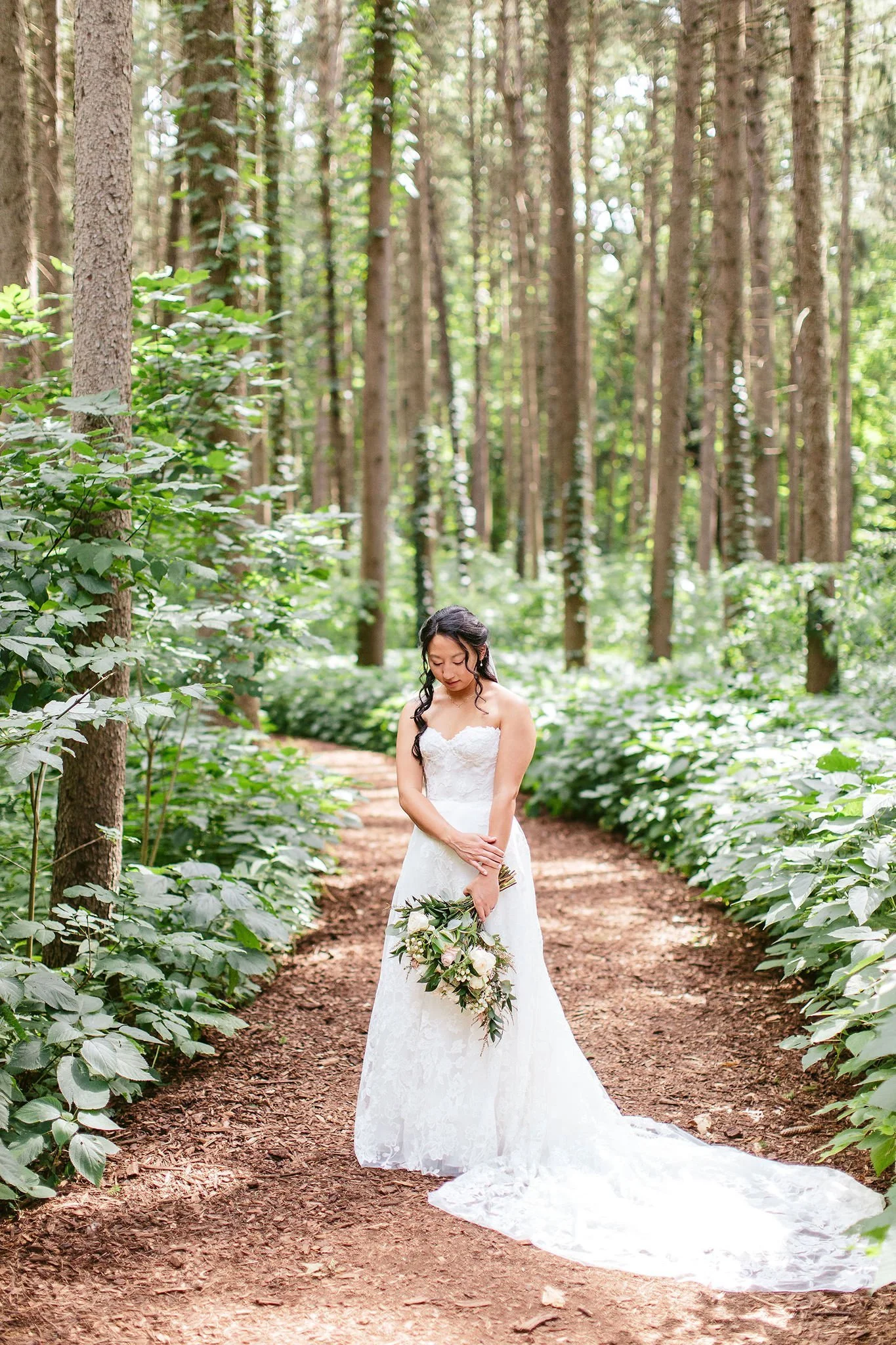 NicodemCreative-TheMortonArboretumWedding-018.jpg