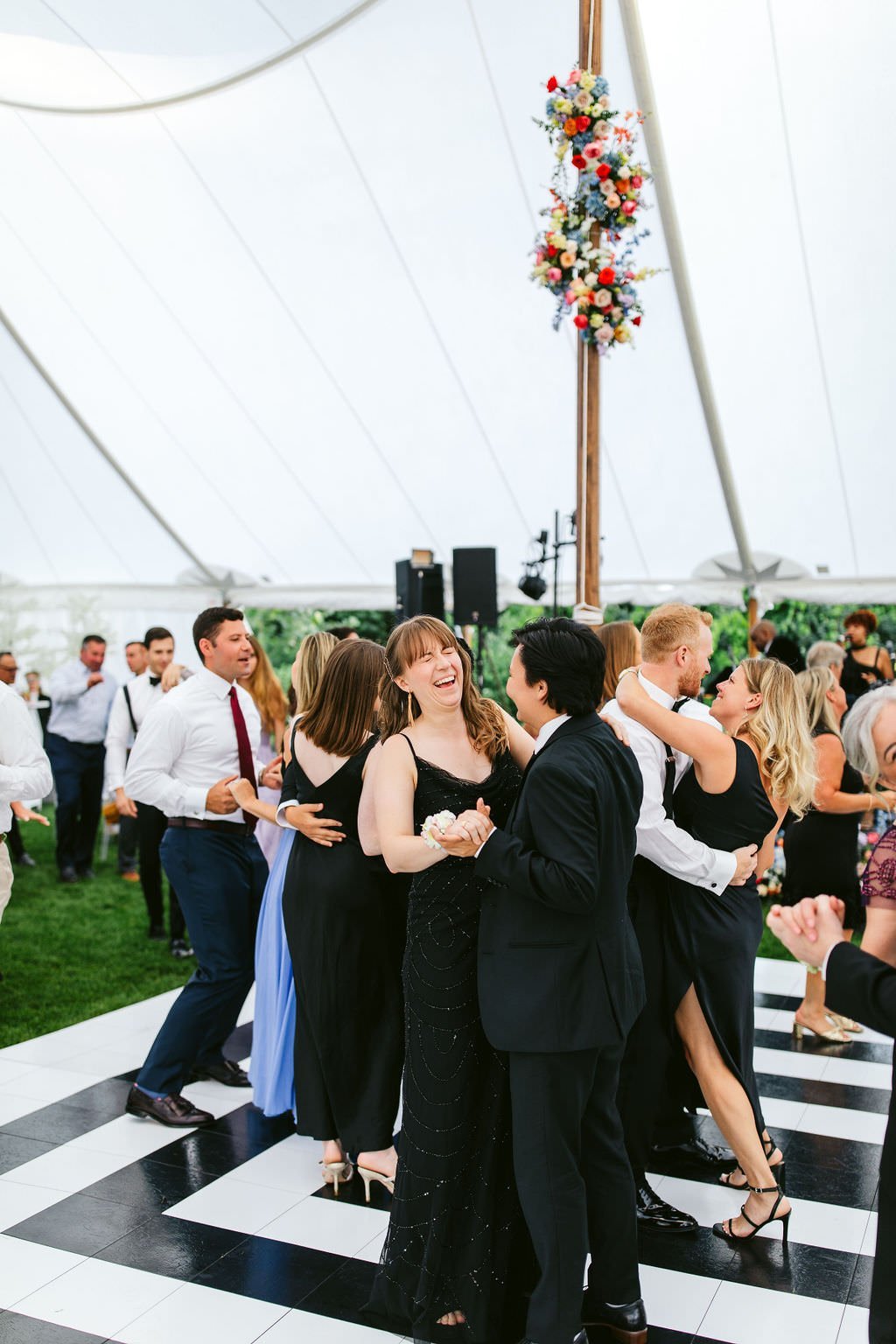 wedding guests dancing at horseshoe bay golf club wedding