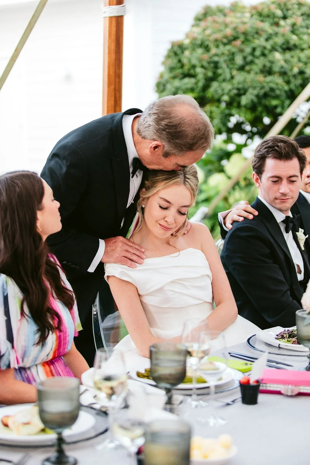 dad and daughter at horseshoe bay golf club wedding