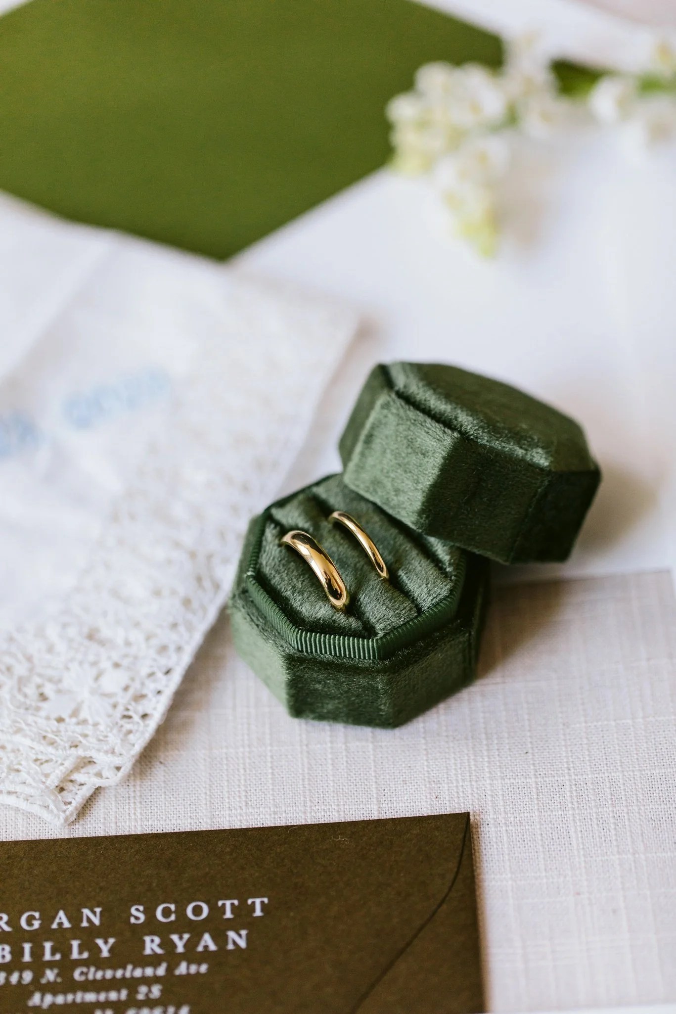 green ring box detail photos