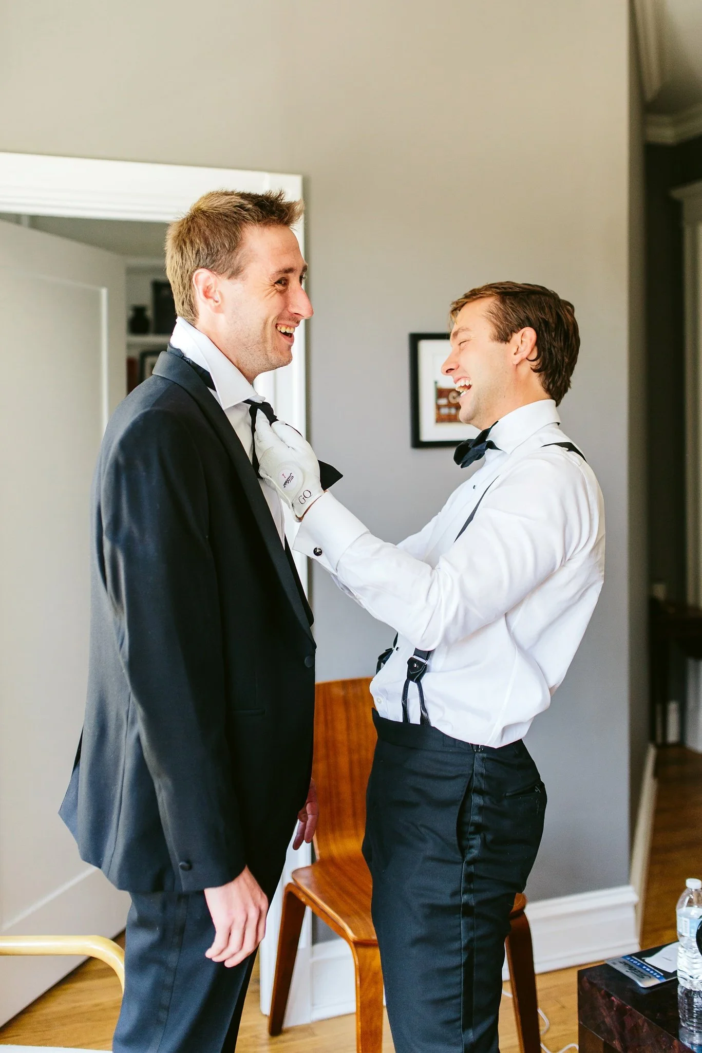 groomsmen getting ready