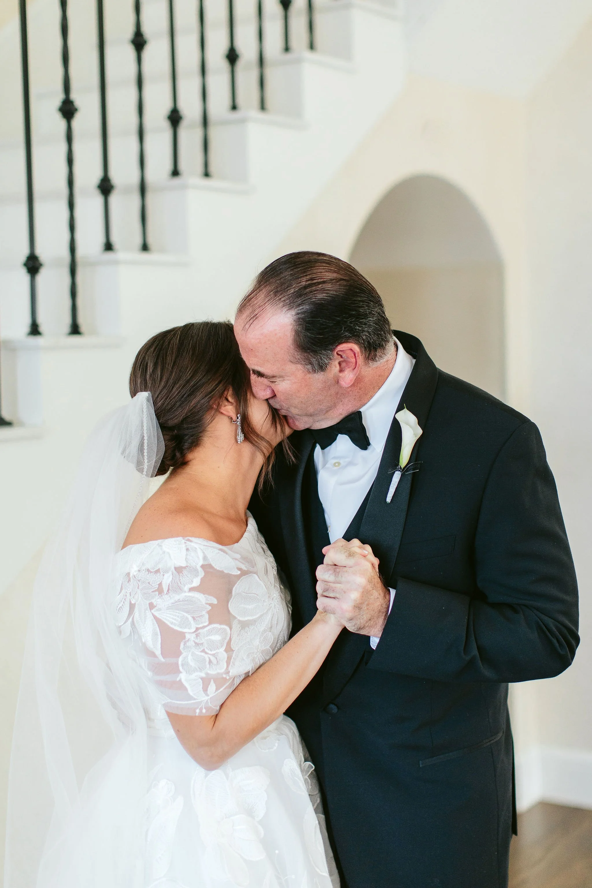 NicodemCreative-TheIntercontinentalChicagoWedding-018.JPG