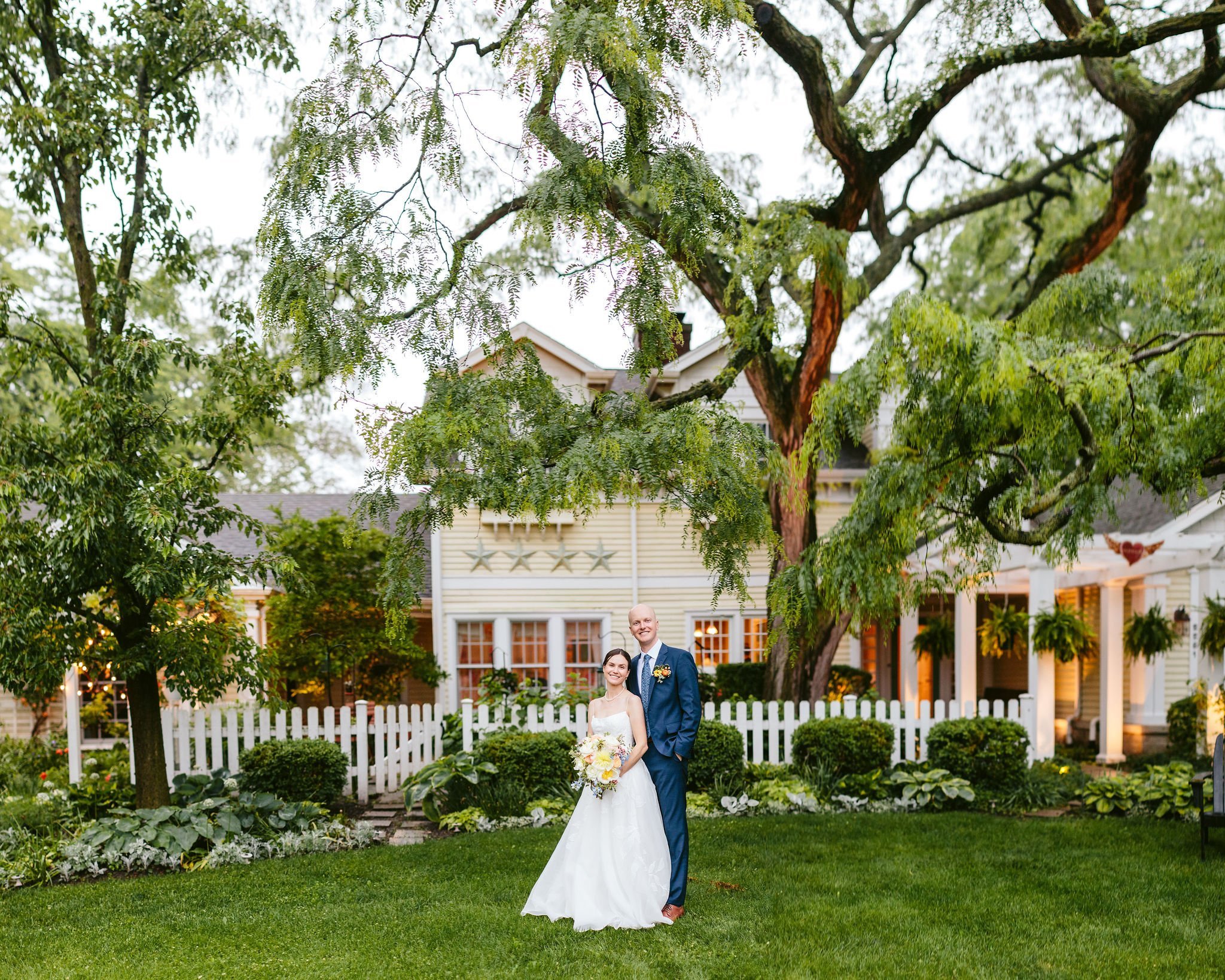 northside backyard wedding portraits chicago