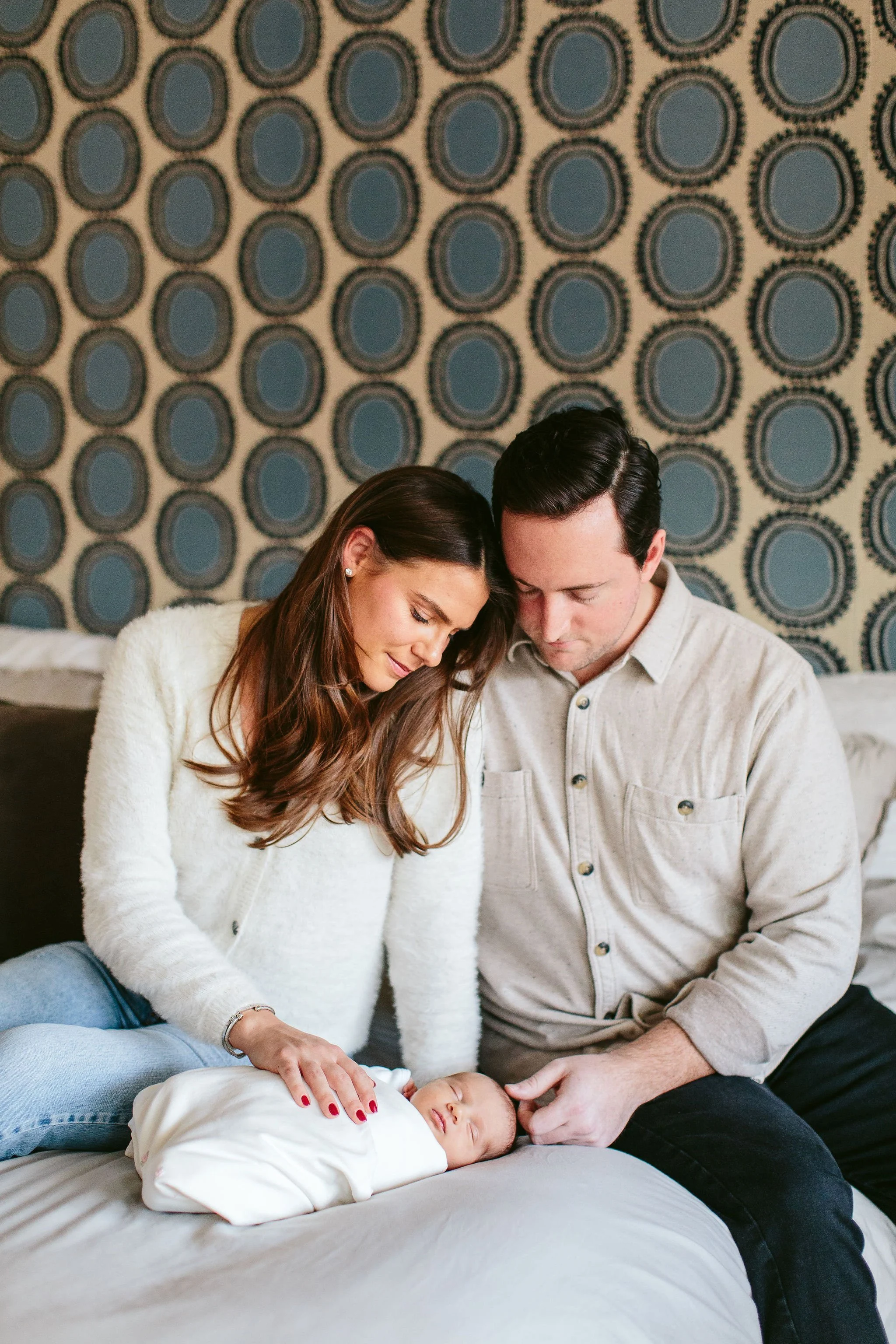 newborn photography at home in chicago