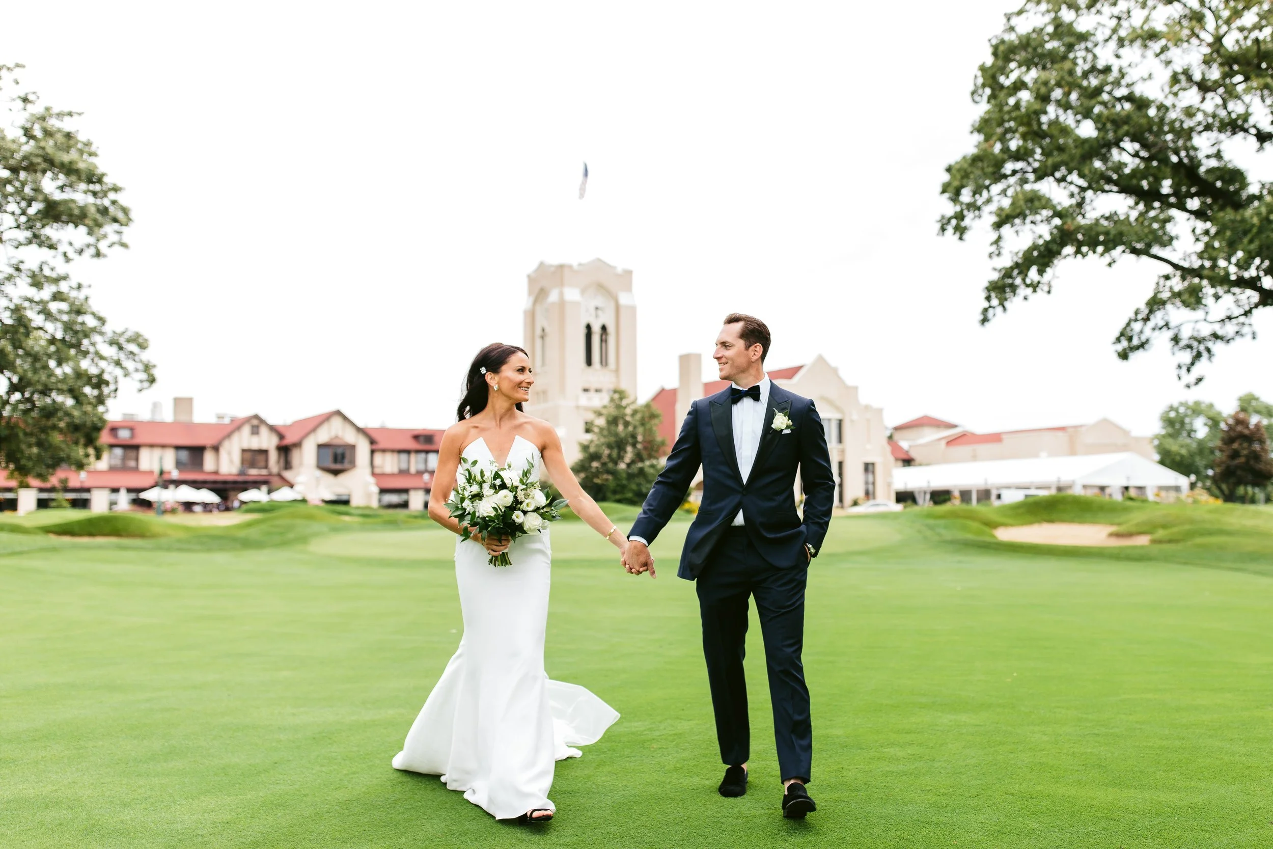 Kahle &amp; Brian, Romantic Summer Wedding at Olympia Fields Country Club