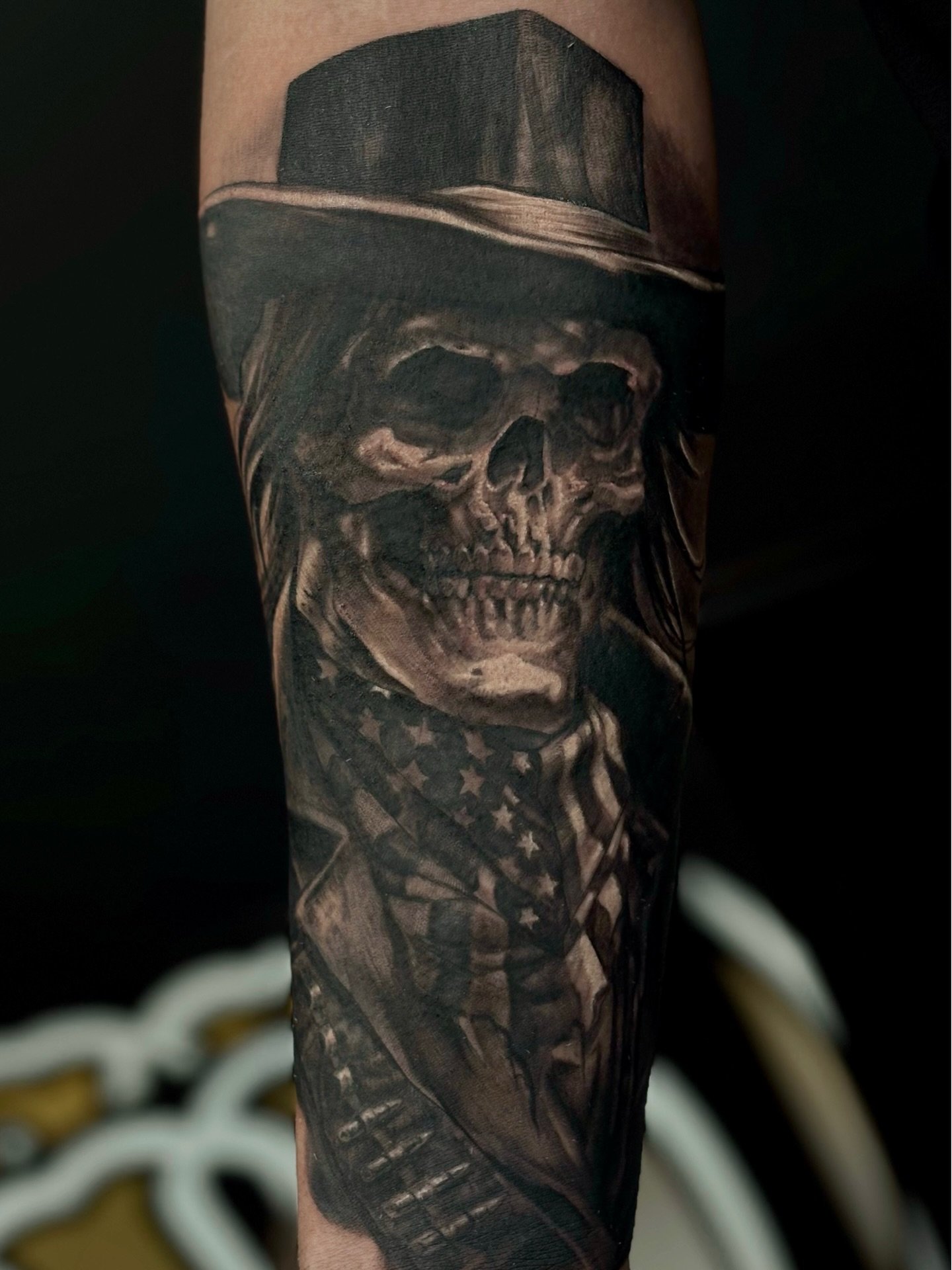 Check out this skull cowboy by @mcarrotattoo